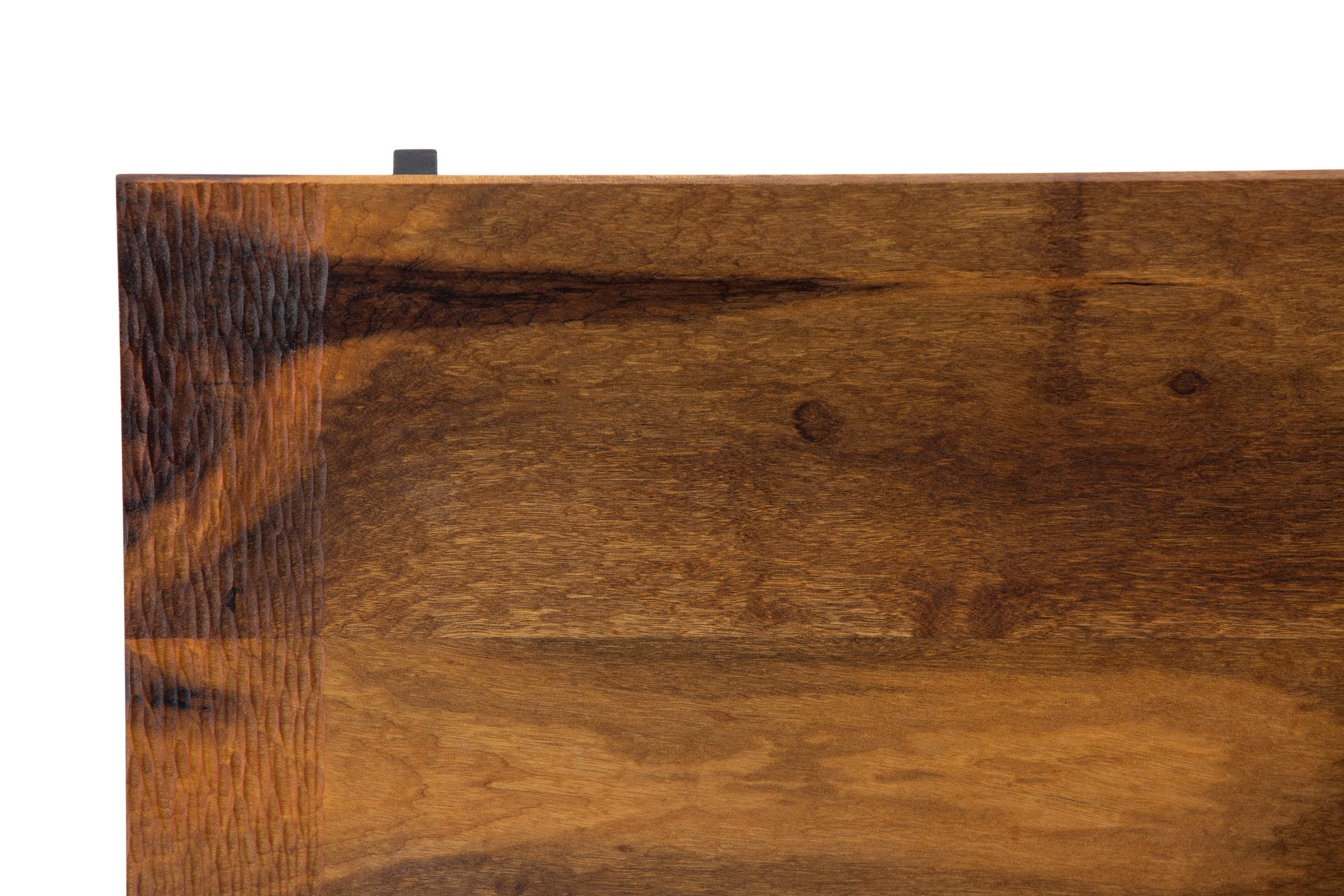 2er-Set Mundaú Tabletttisch aus Massivholz (Holzarbeit) im Angebot