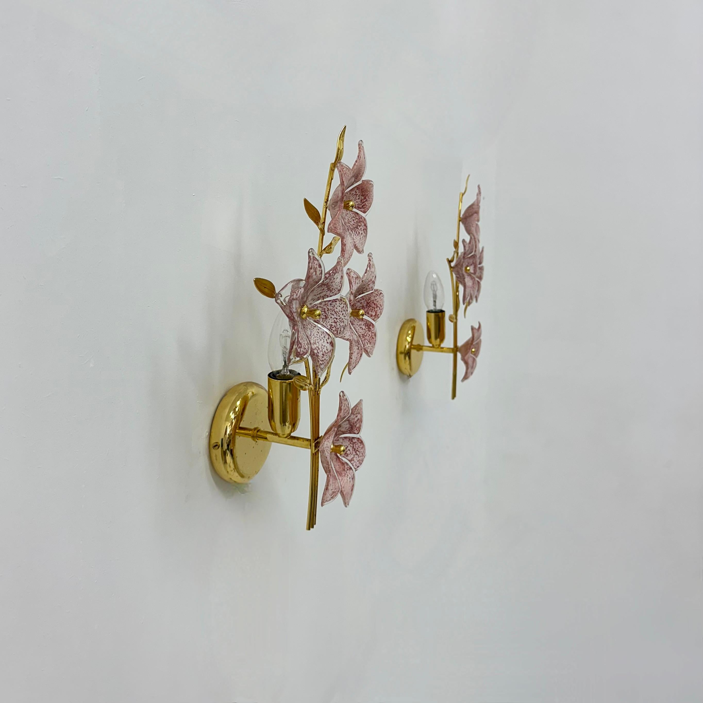 2er Set Murano Blumen Wandlampe , 1970er Jahre im Angebot 9