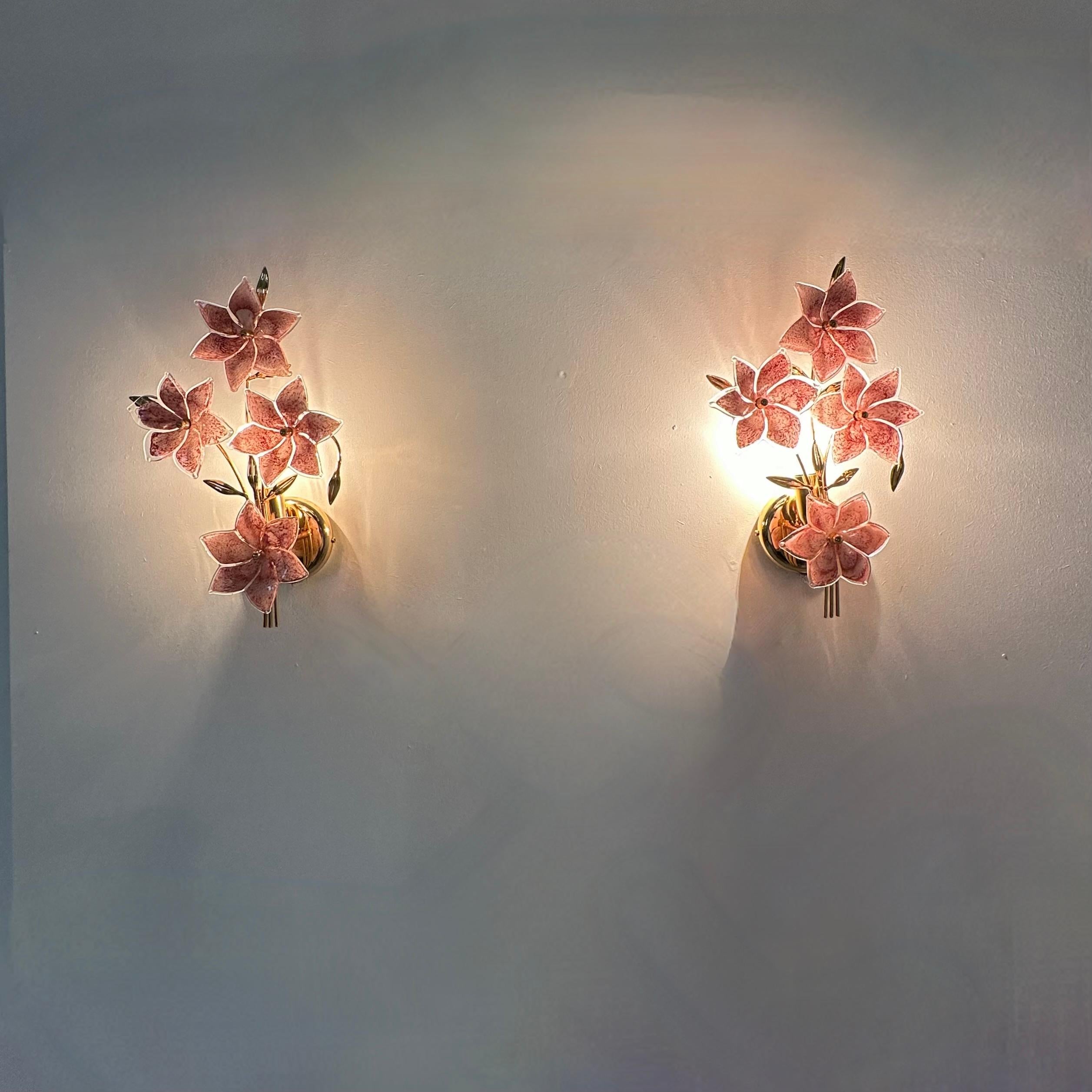 2er Set Murano Blumen Wandlampe , 1970er Jahre (Italienisch) im Angebot