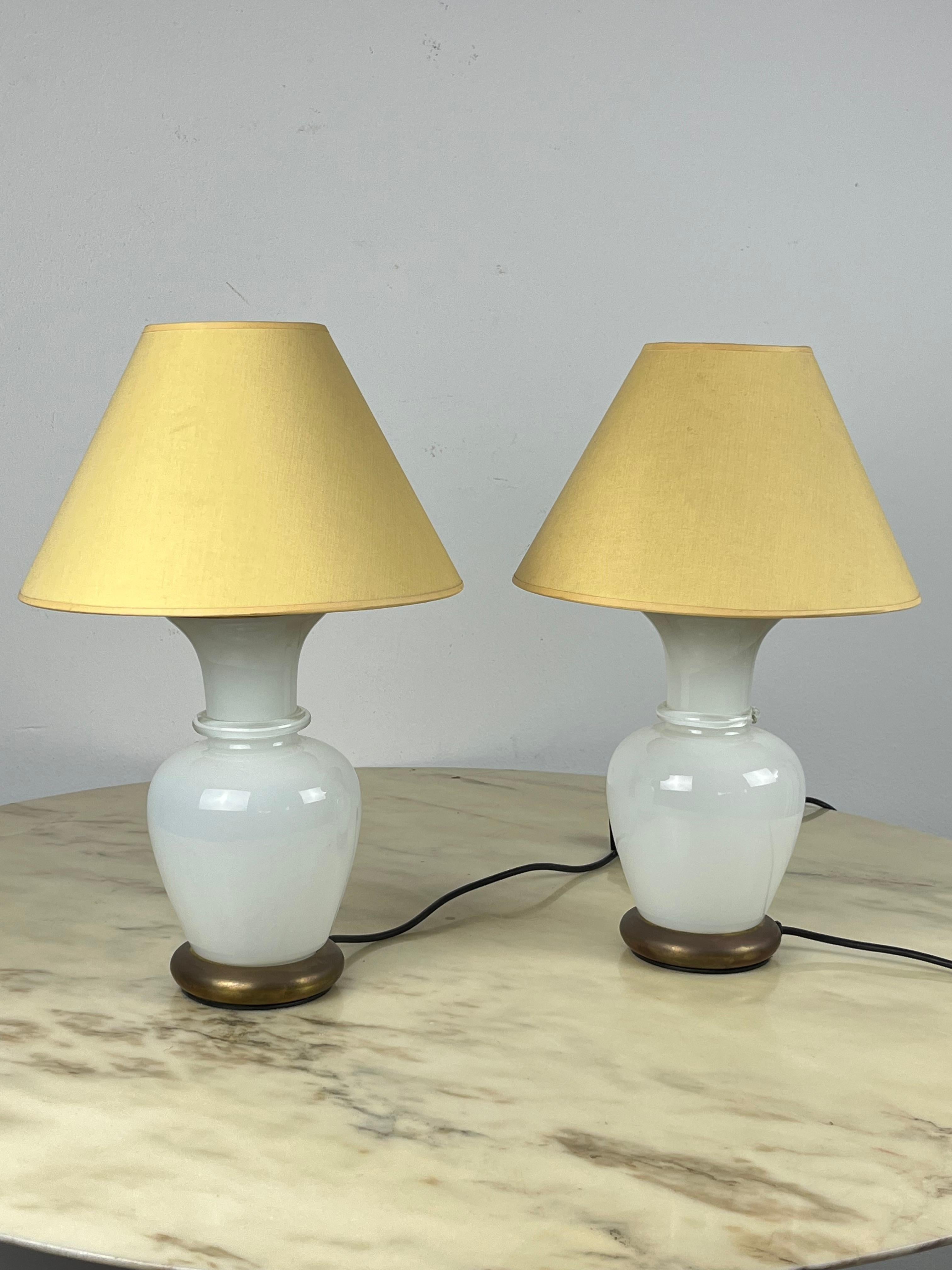 Set of 2 Murano Glass and Brass Table Lamps, F. Fabbian, Italy, 1970s In Good Condition For Sale In Palermo, IT