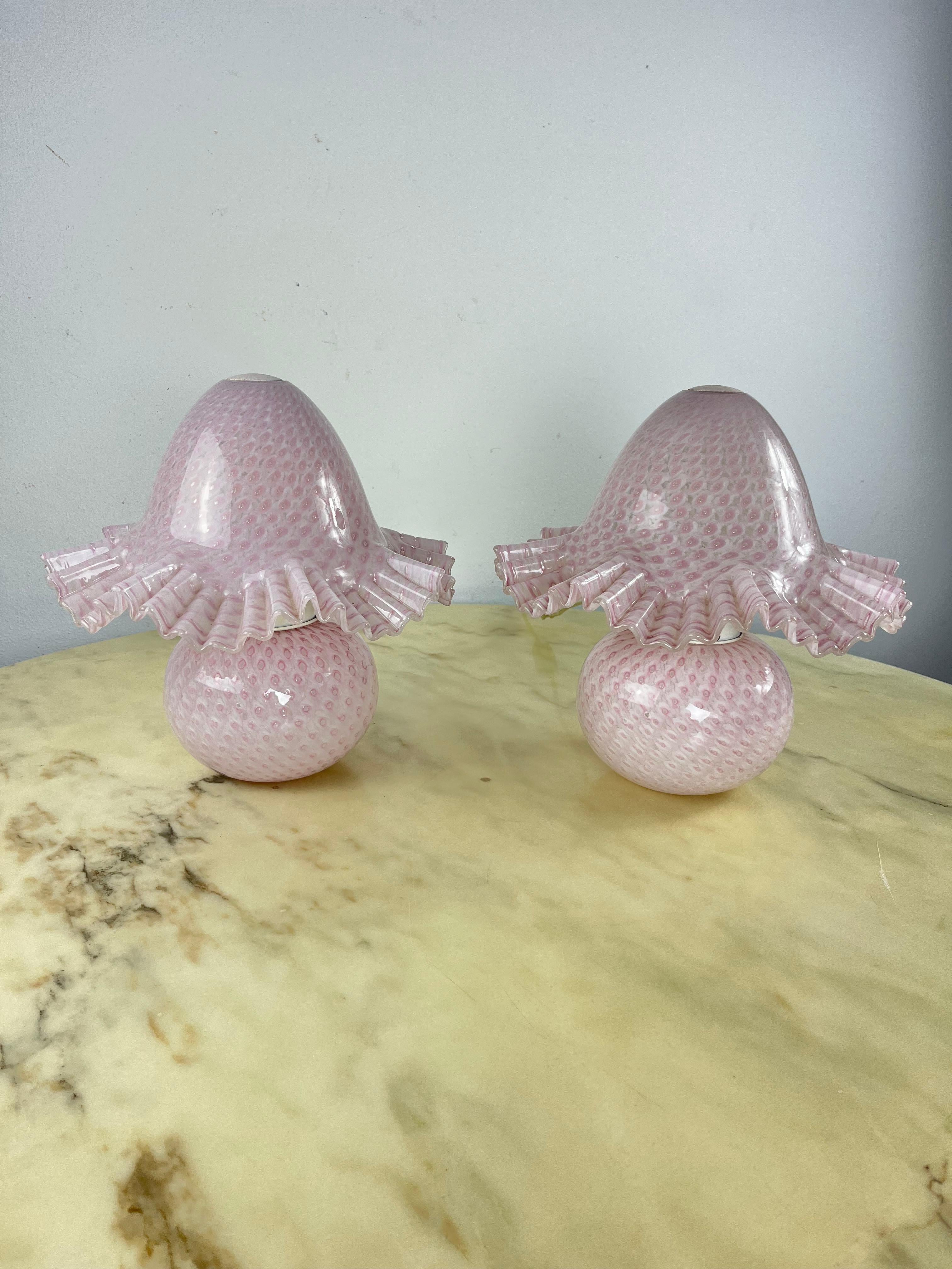 Satz von 2 Murano Glas Nachttischlampen Doppelte Beleuchtung zugeschrieben Cenedese 1980s im Zustand „Gut“ im Angebot in Palermo, IT