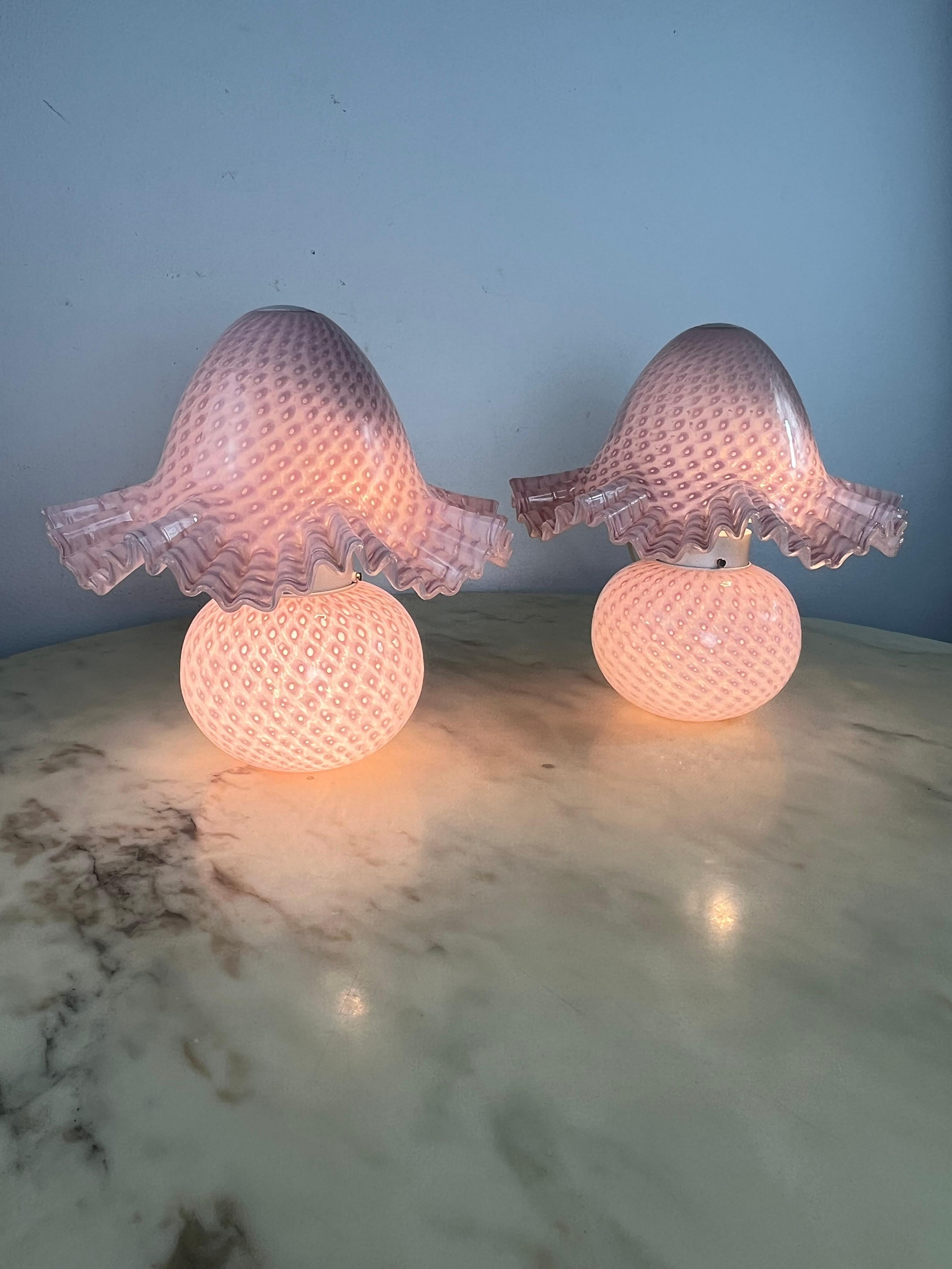 Satz von 2 Murano Glas Nachttischlampen Doppelte Beleuchtung zugeschrieben Cenedese 1980s (Muranoglas) im Angebot
