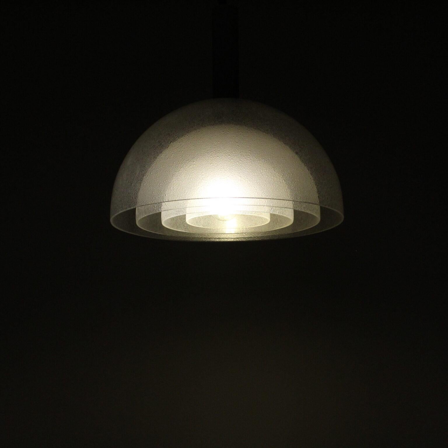 Moderno Set di 2 lampadari in vetro di Murano, Carlo Nason per Mazzega, circa 1970 in vendita