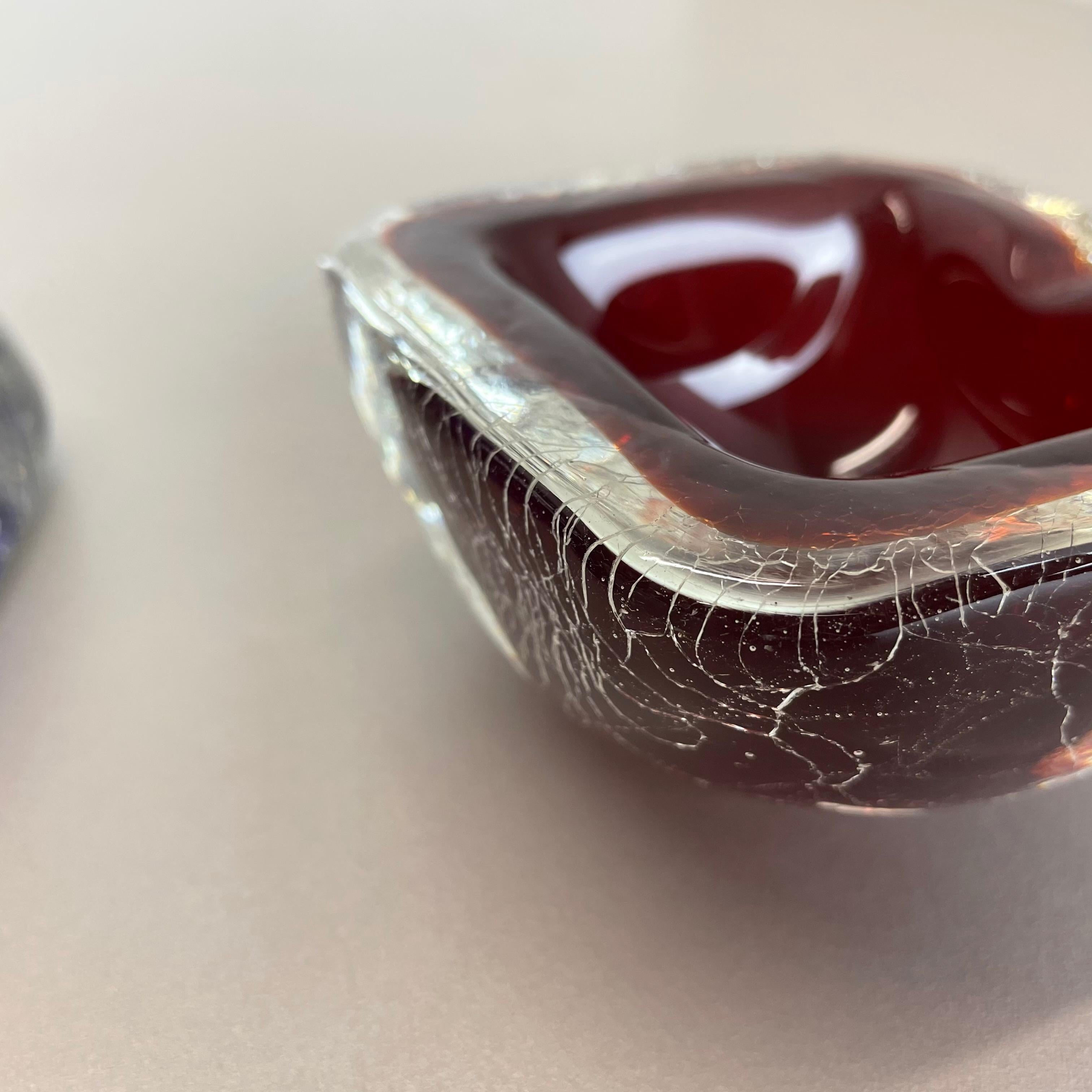 Set of 2 Murano Glass Crack Structure Bowl Shells Ashtray Element, Italy, 1970s For Sale 9