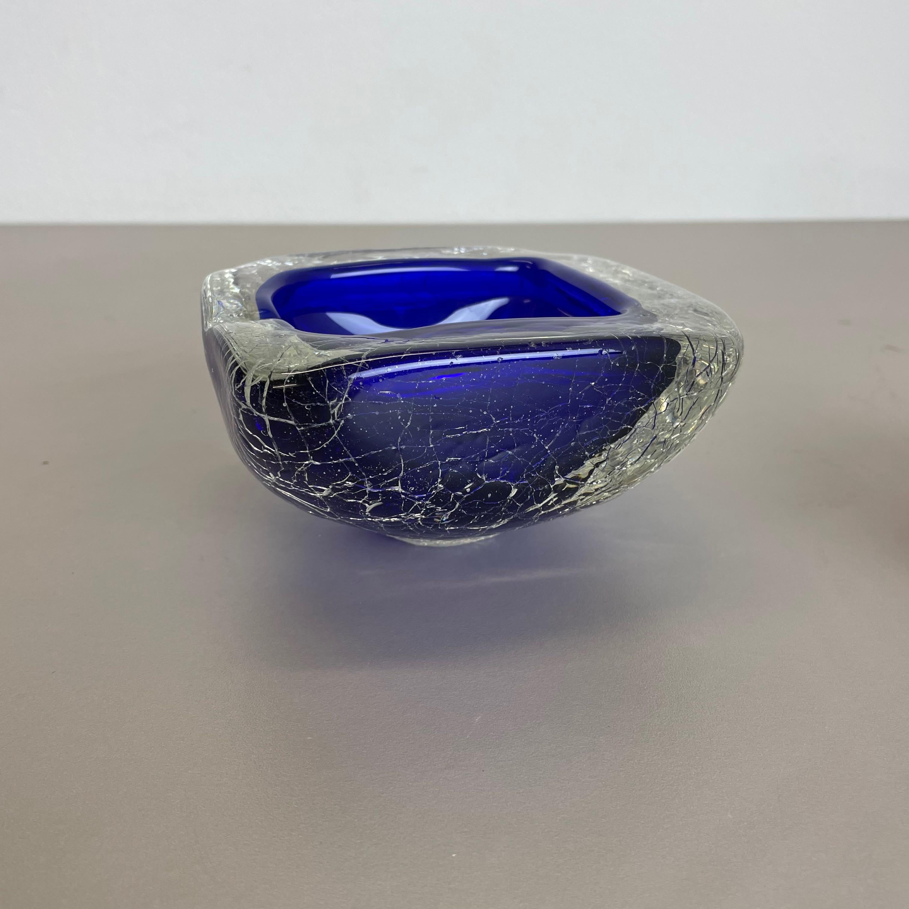 Italian Set of 2 Murano Glass Crack Structure Bowl Shells Ashtray Element, Italy, 1970s For Sale