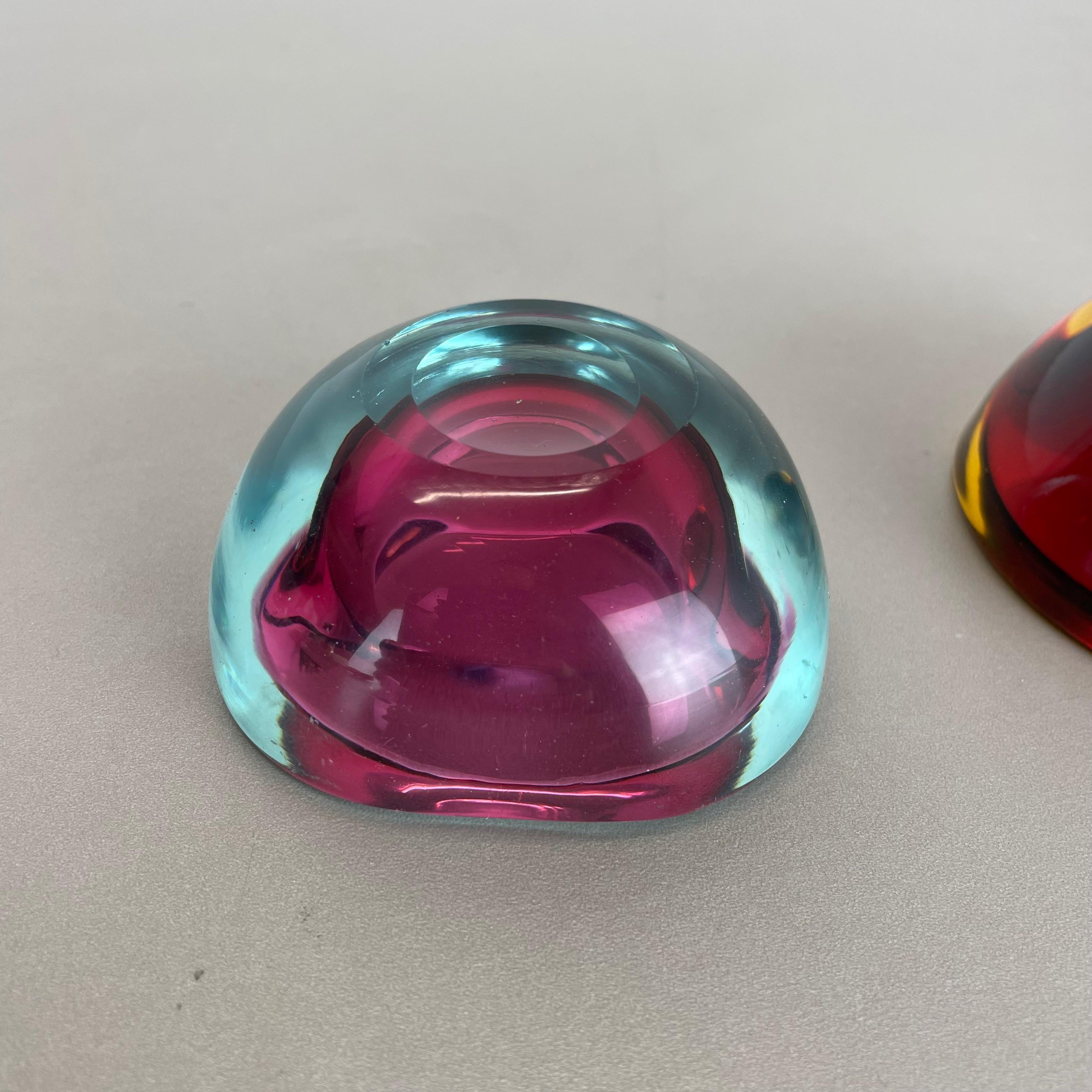 Set of 2 Murano Glass Sommerso Bowl Shells Ashtray Element, Italy, 1970s 11