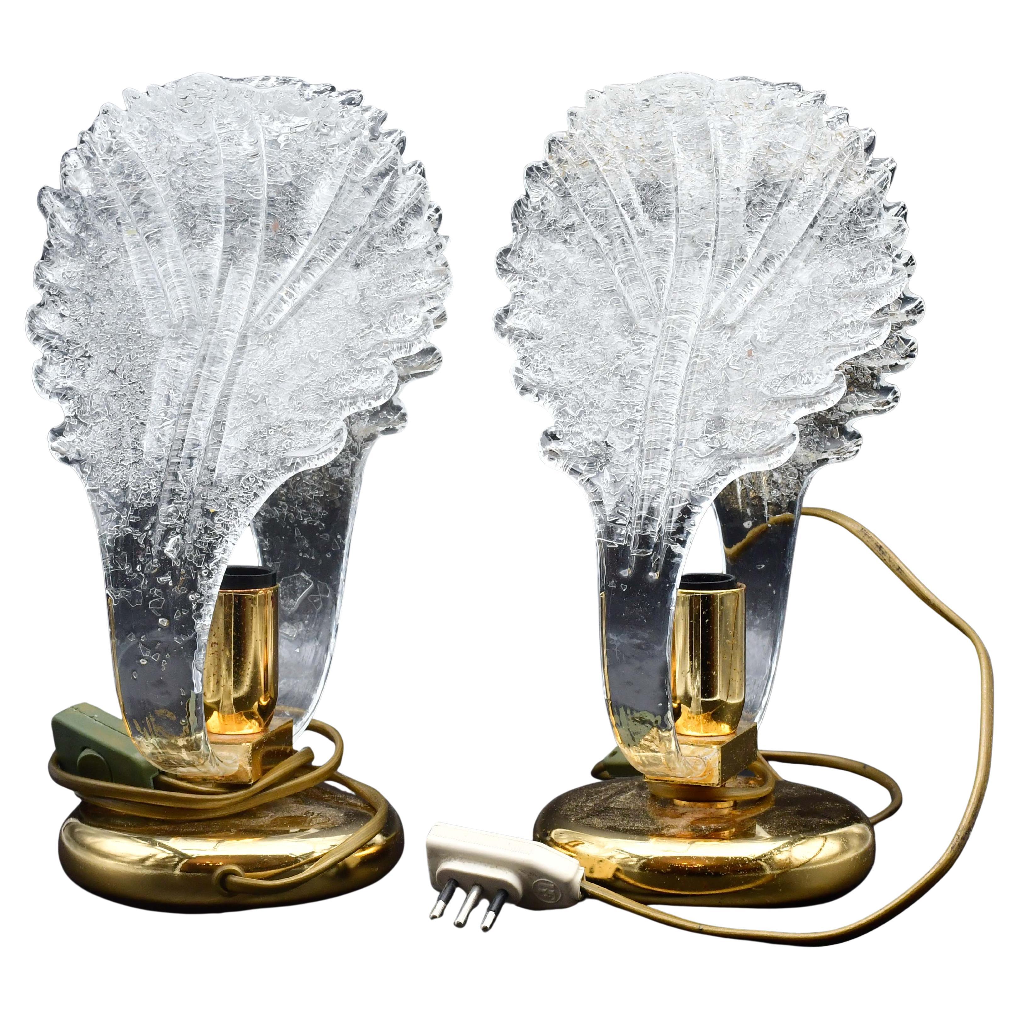 Satz von 2 Murano Glas "Schwan Form" Tischlampen Trasparent Leaves im Angebot