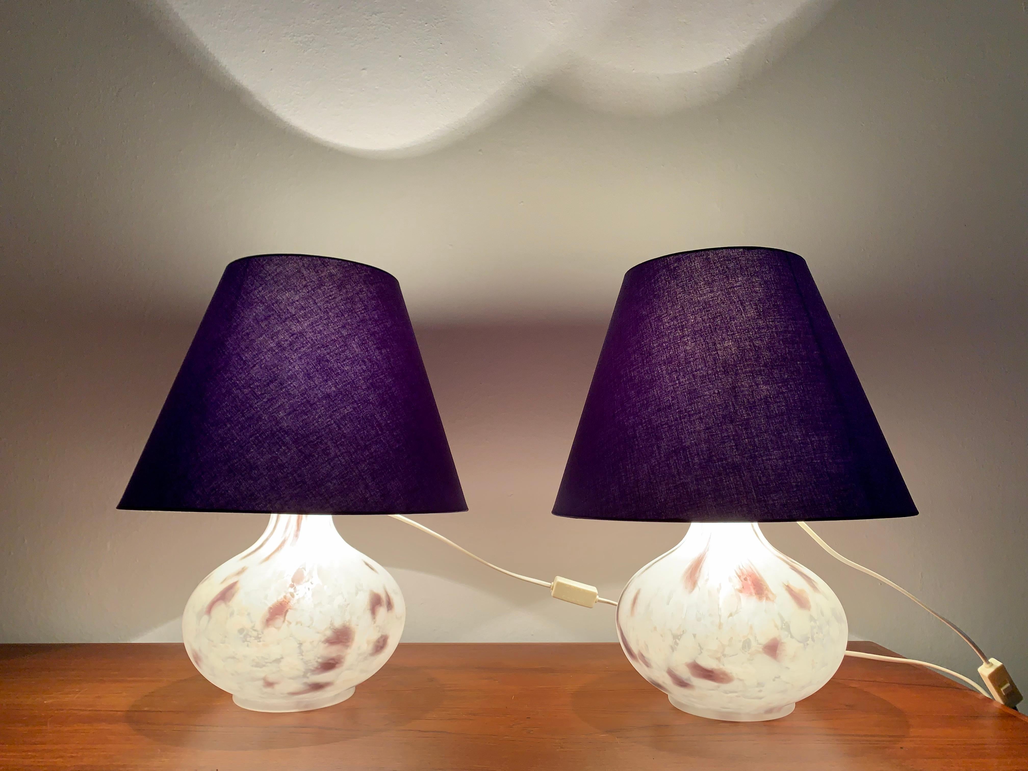Ensemble de 2 lampes de bureau en verre de Murano en vente 1