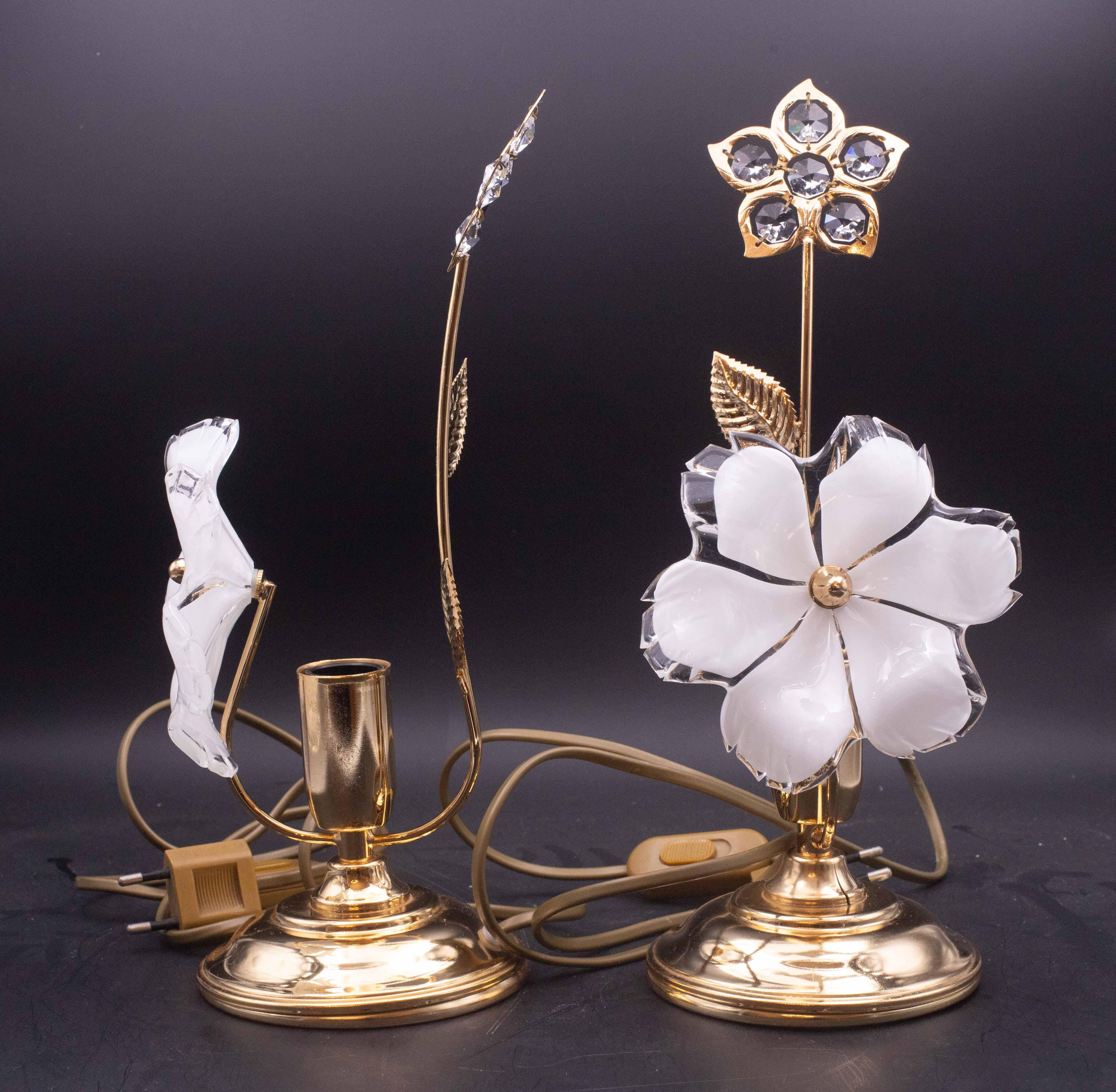 Verre de Murano Ensemble de 2 tables en verre de Murano, fleurs blanches claires, 1970 en vente
