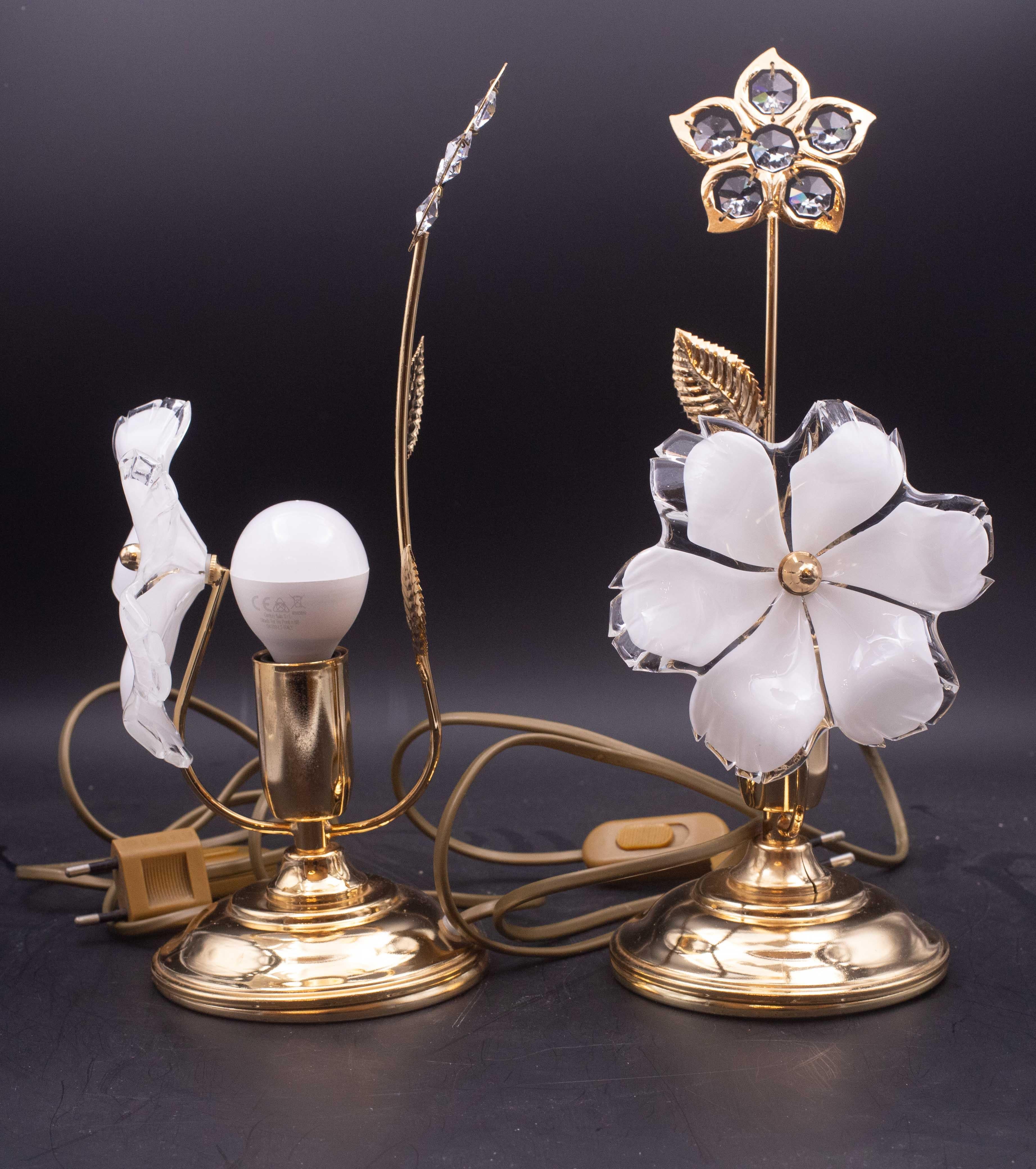 Ensemble de 2 tables en verre de Murano, fleurs blanches claires, 1970 en vente 1