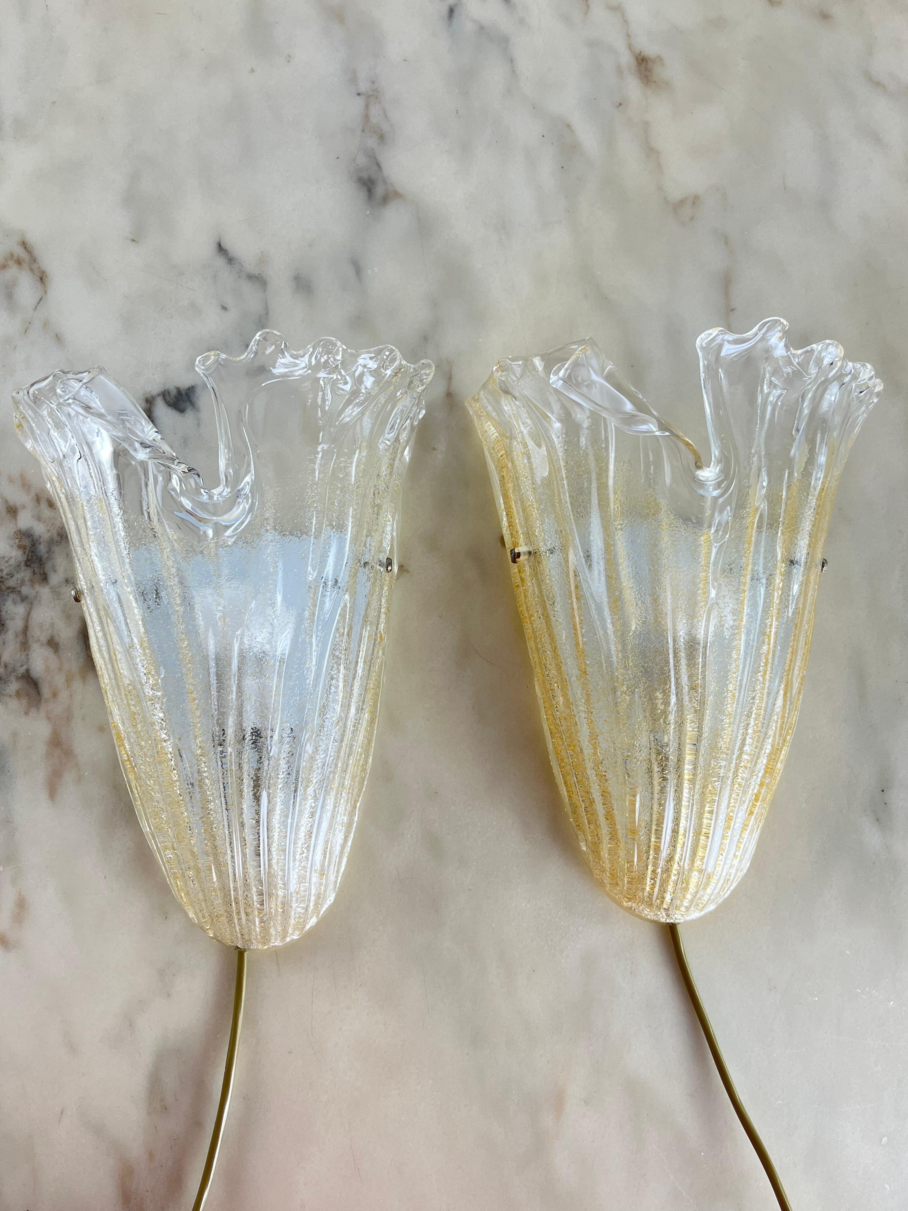 Italian Set Of 2 Murano Glass Wall Lamps Sconces Attributed To Barovier & Toso 1980s For Sale