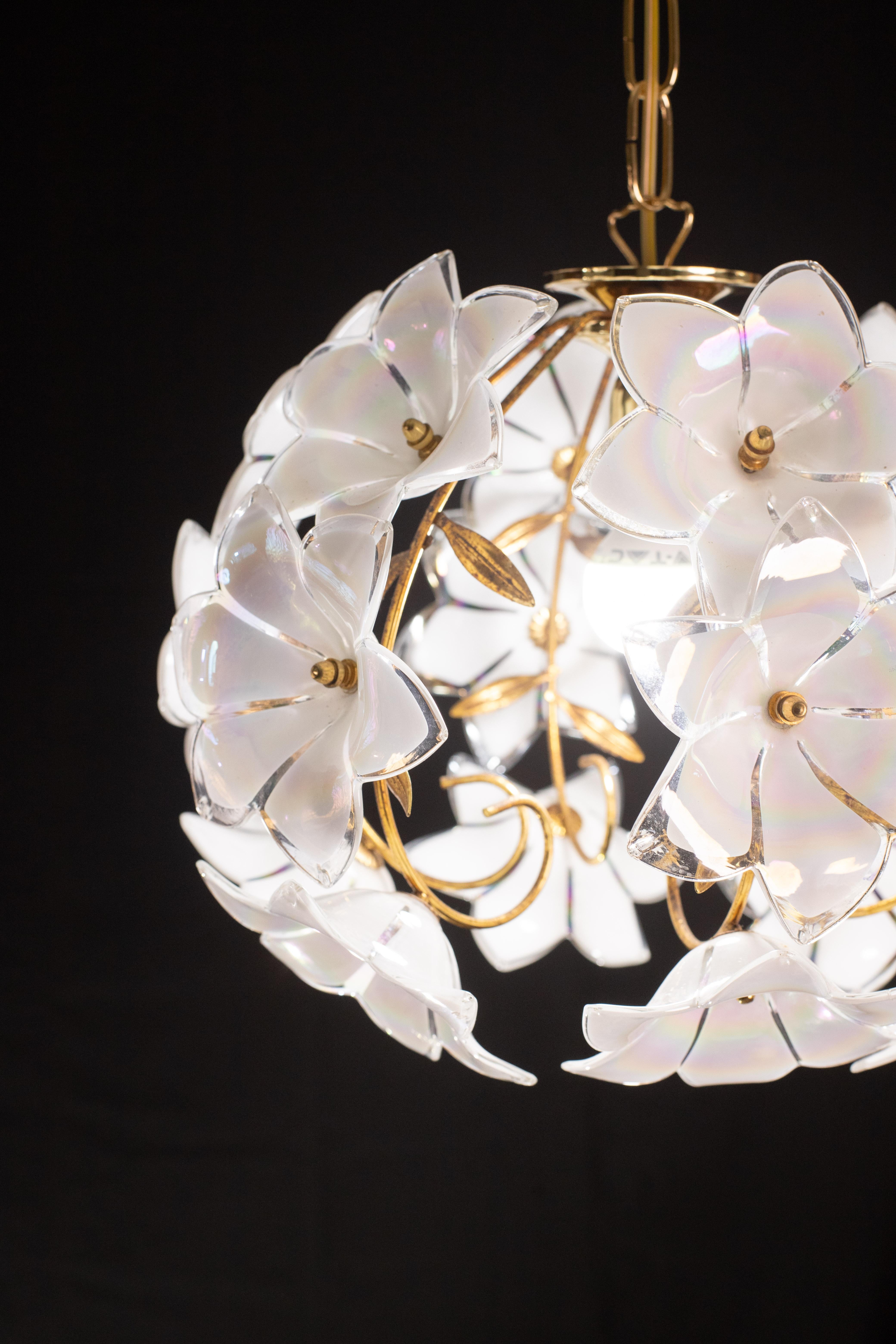 Set of 2 Murano Spherical Chandelier Full of White Flowers, 1980s For Sale 1