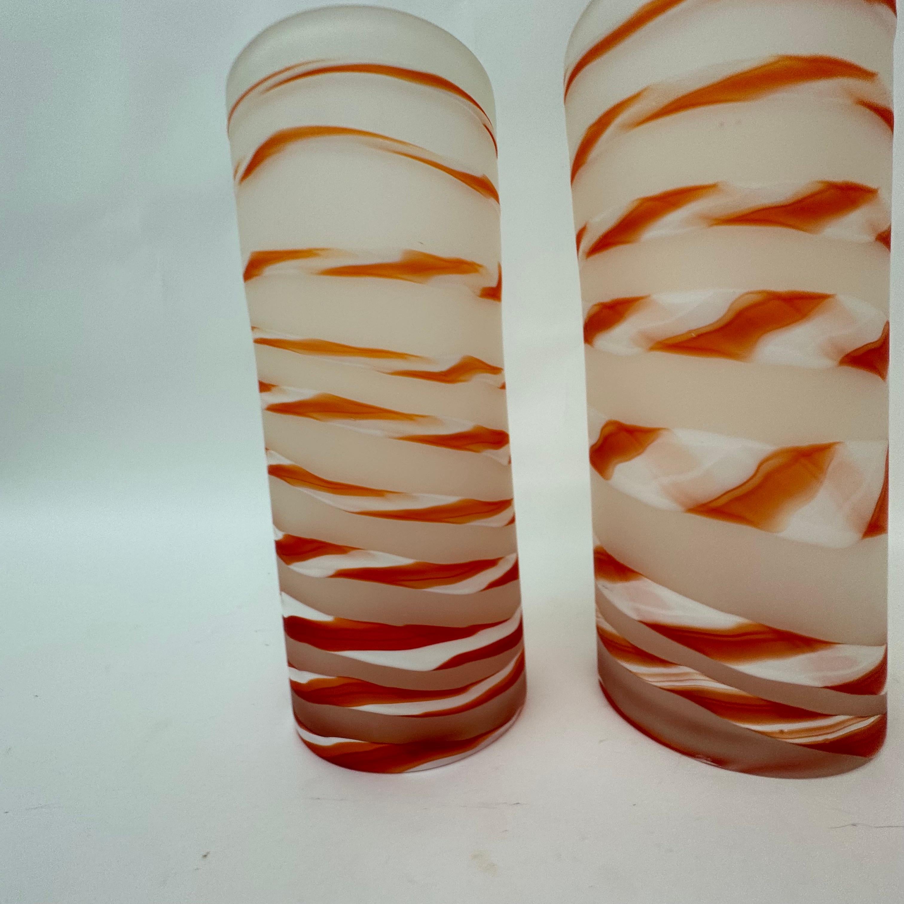 Set of 2 Murano Swirl vases orange glass , 1980's In Good Condition For Sale In Delft, NL