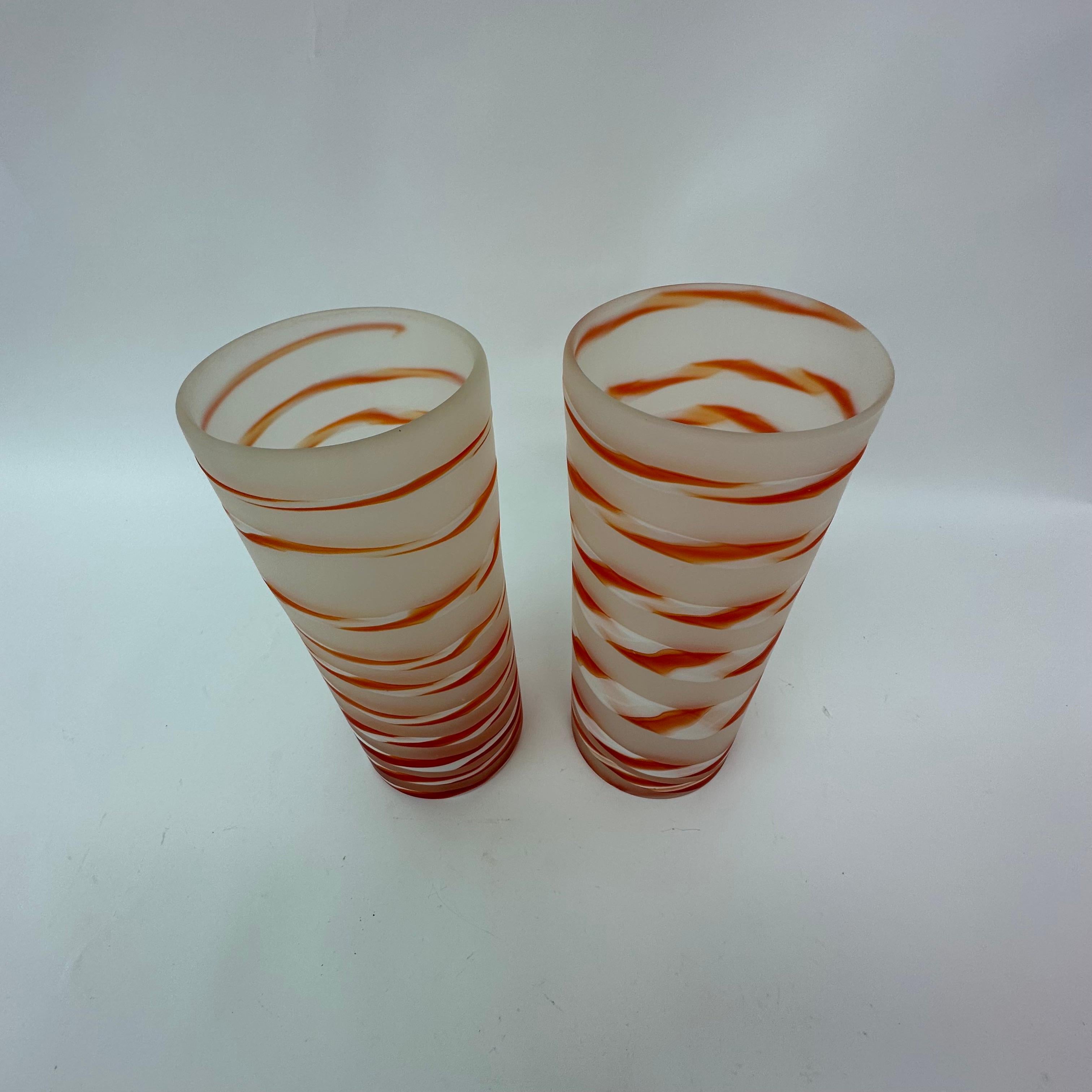Verre d'art Ensemble de 2 vases Murano en verre orange, années 1980 en vente