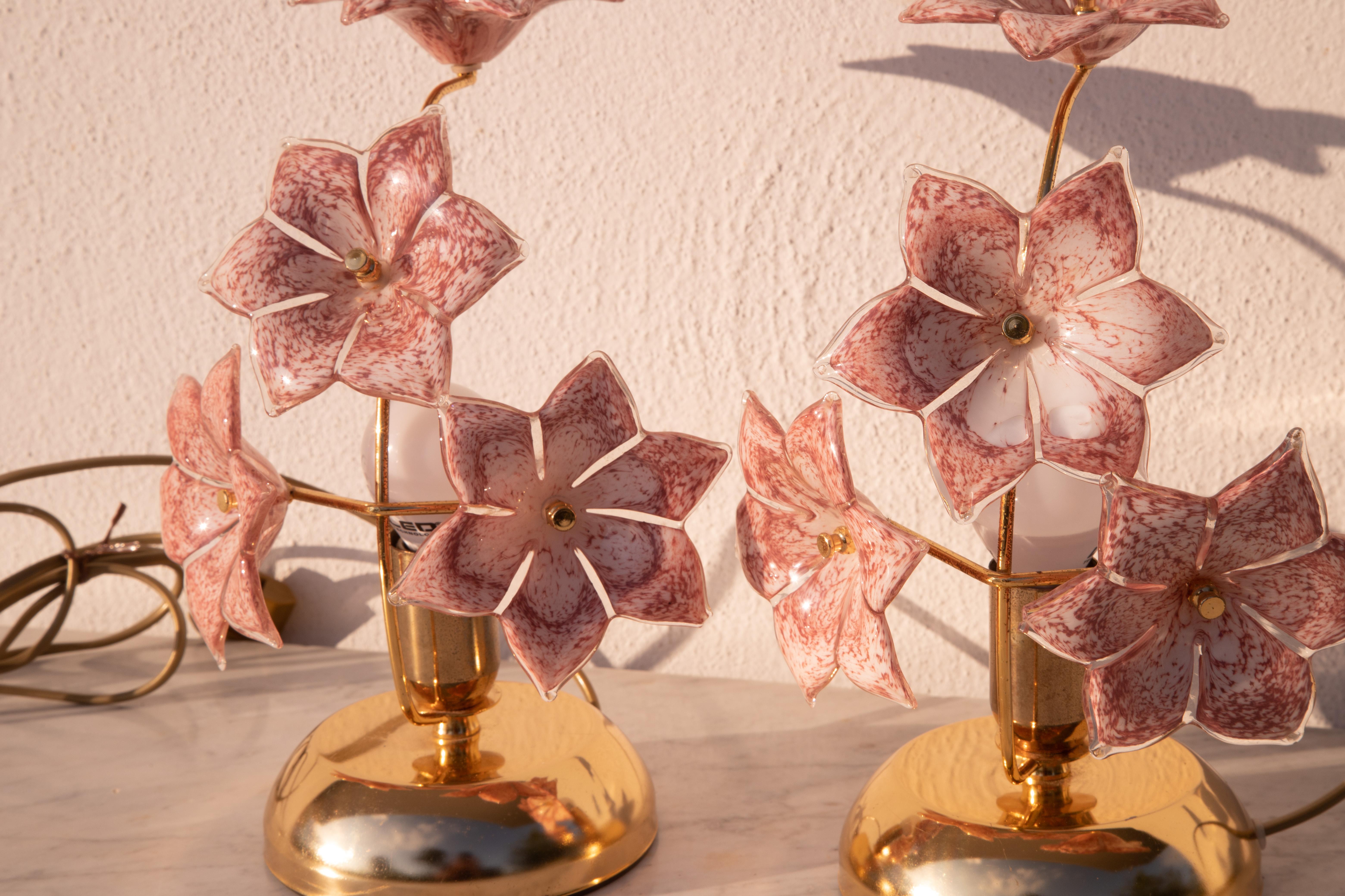 Ensemble de 2 lampes de bureau de Murano à fleurs roses, 1970 en vente 4