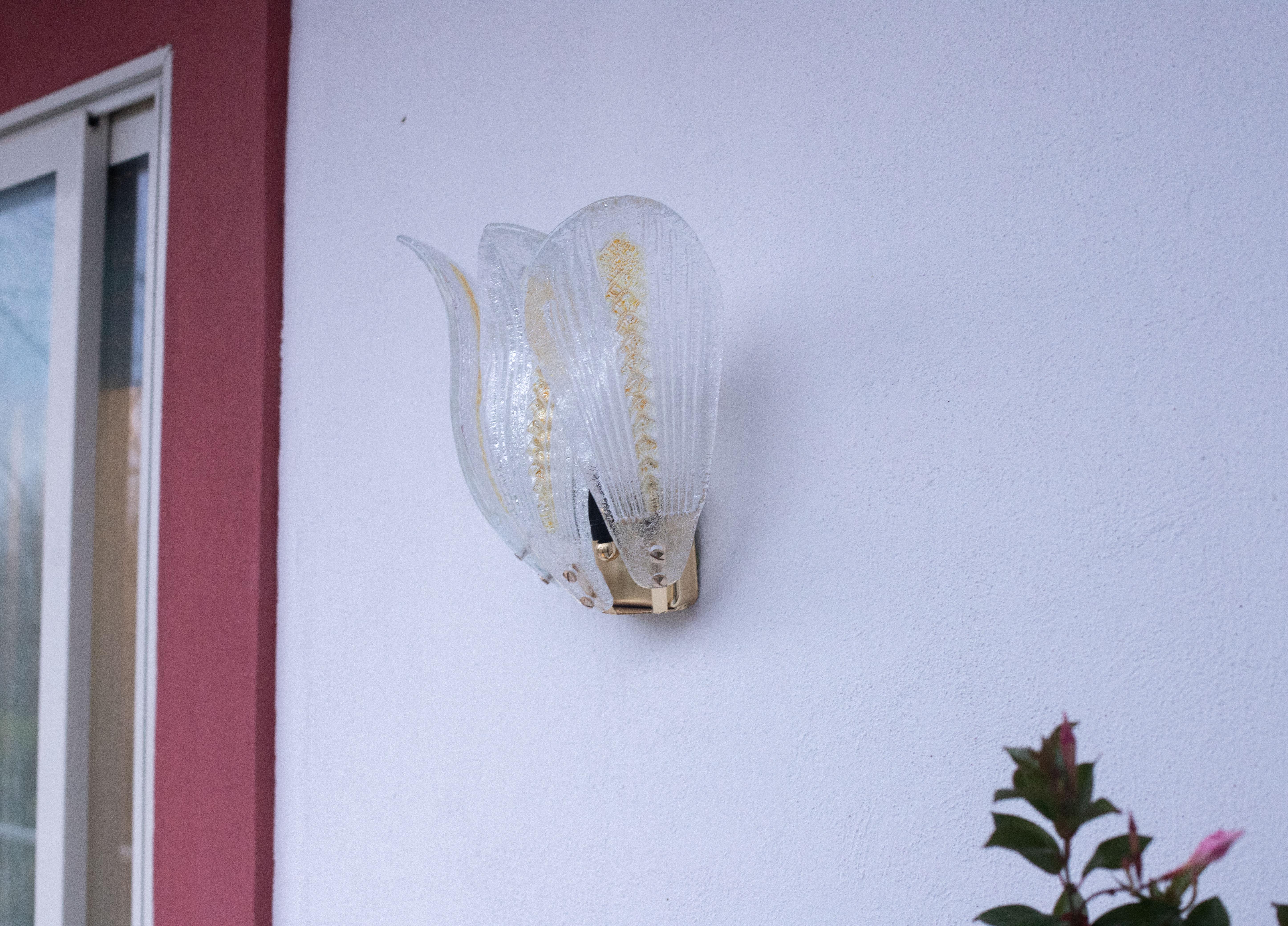 Set of 2 Murano Wall Light Yellow and Transparent Leaves, 1980s In Good Condition For Sale In Roma, IT