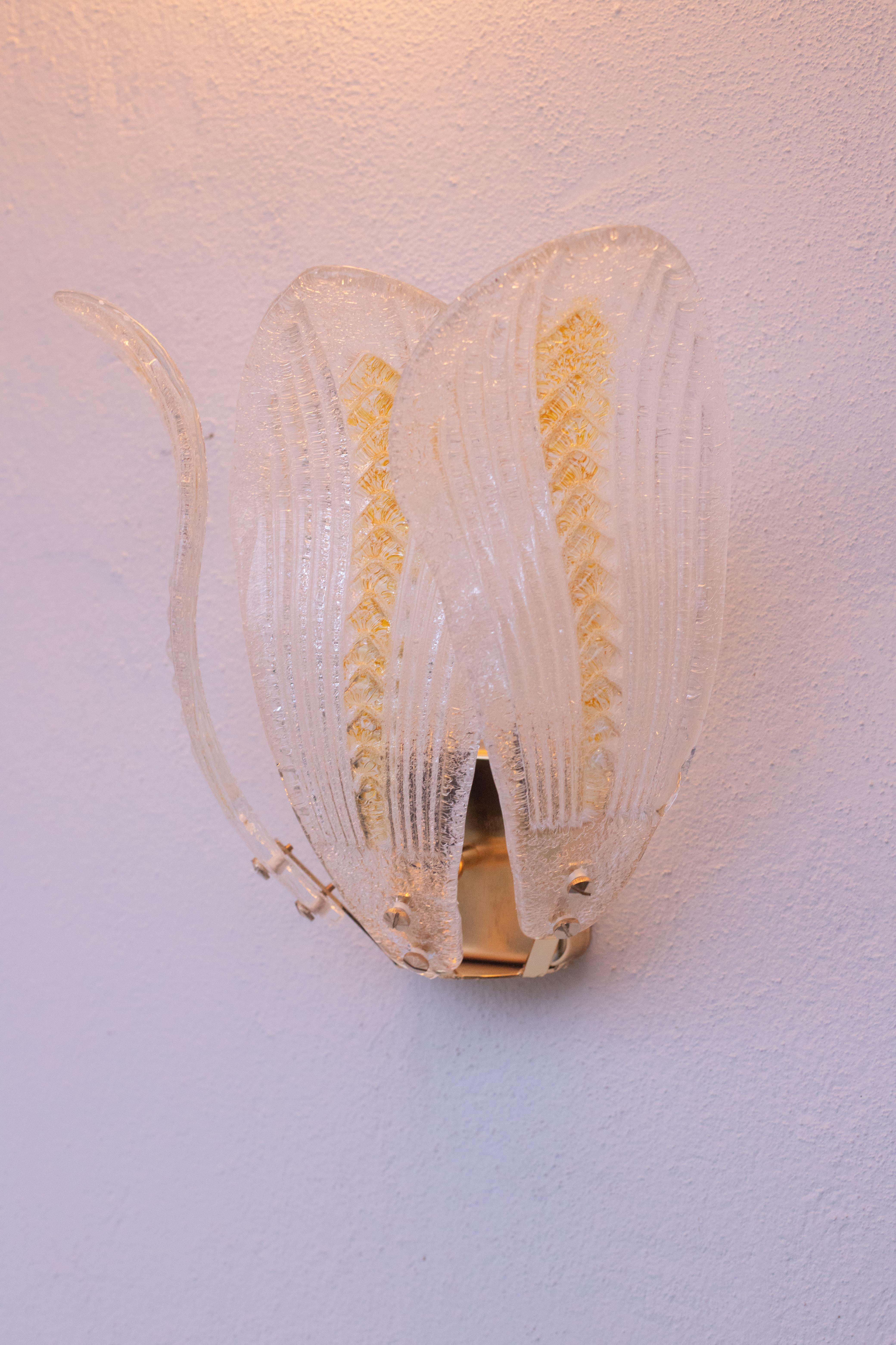 Set of 2 Murano Wall Light Yellow and Transparent Leaves, 1980s For Sale 3