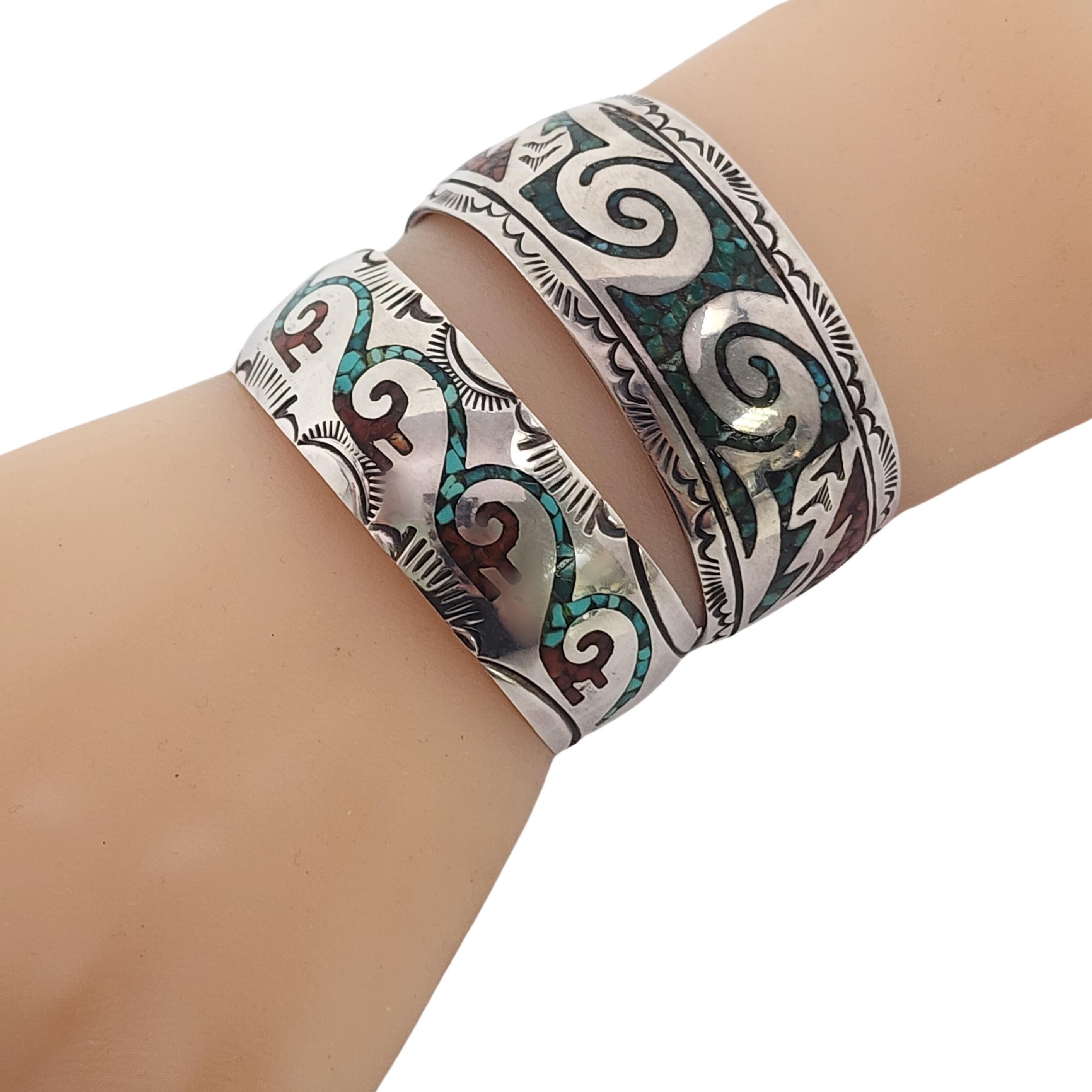 Set of 2 Native American Crushed Turquoise Silver Cuff Bracelets #15358 For Sale 4