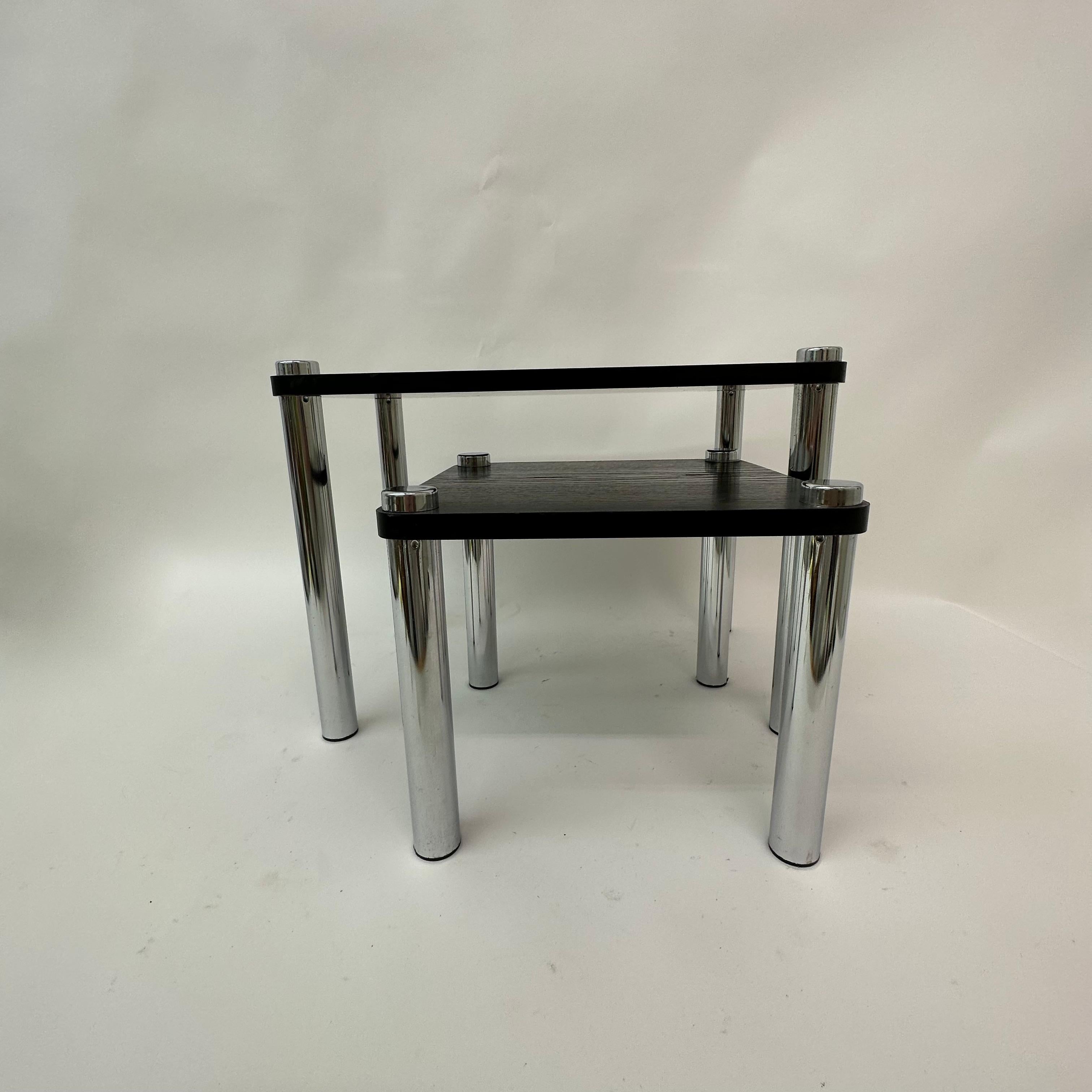 Set of 2 nesting tables , 1970’s For Sale 4