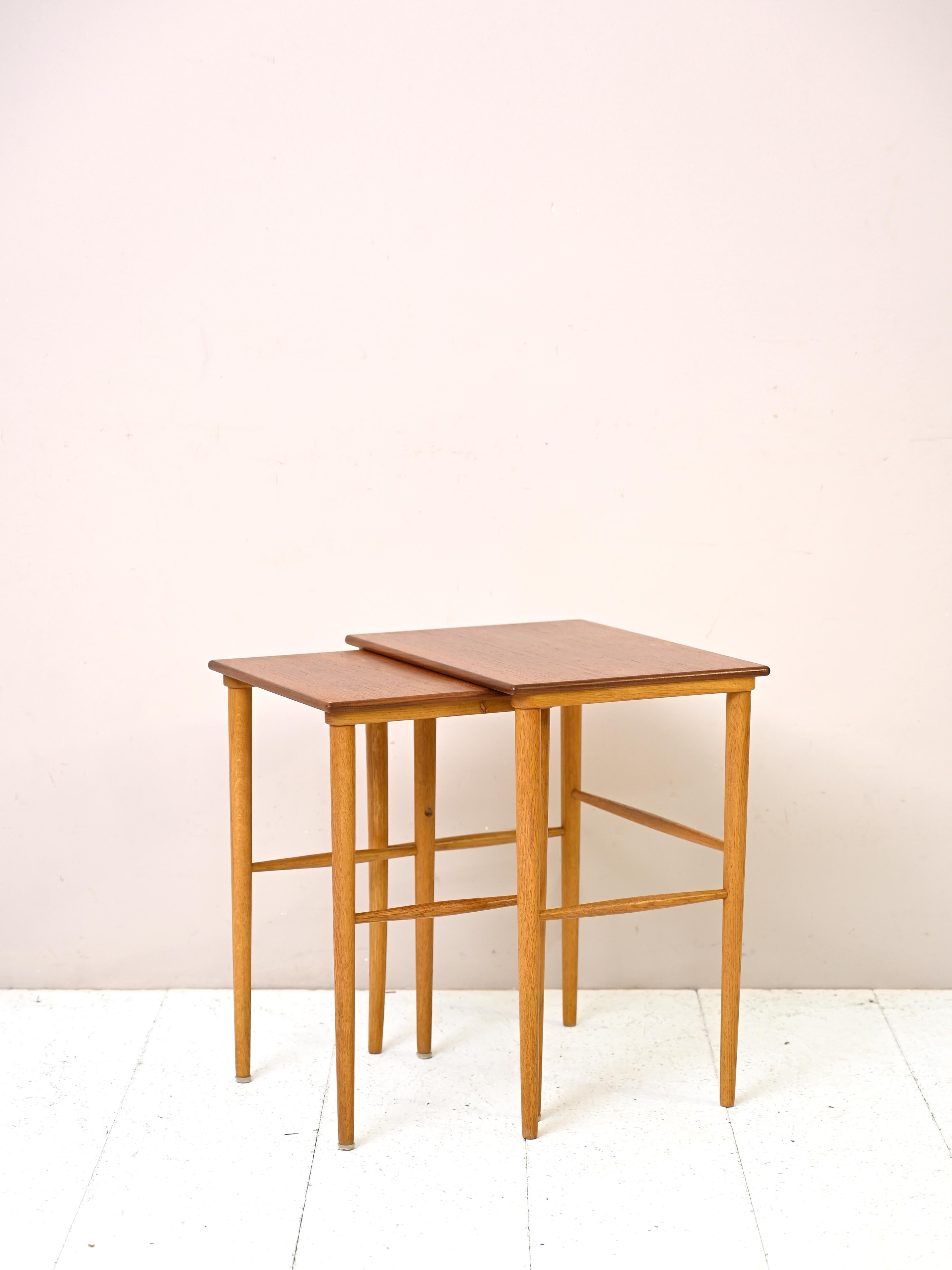 Set of 2 Nesting Tables In Good Condition For Sale In Brescia, IT