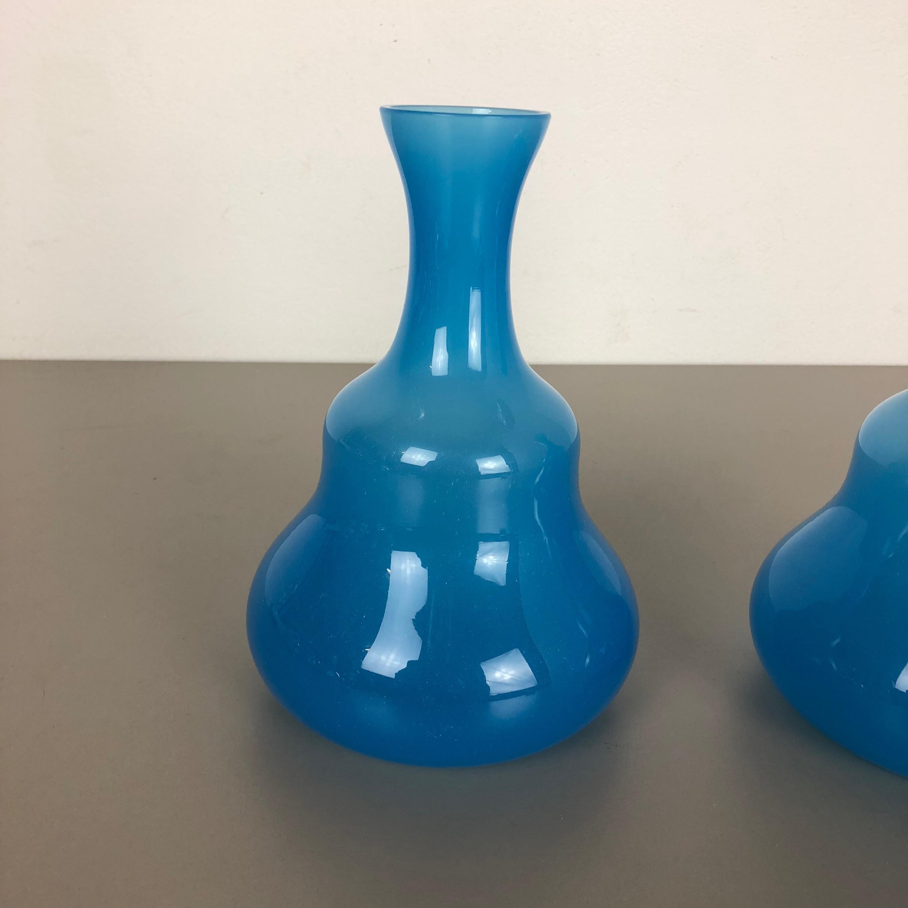 Set of 2 New Old Stock Blue Murano Opaline Glass Vases by Gino Cenedese, 1960s (Italienisch)
