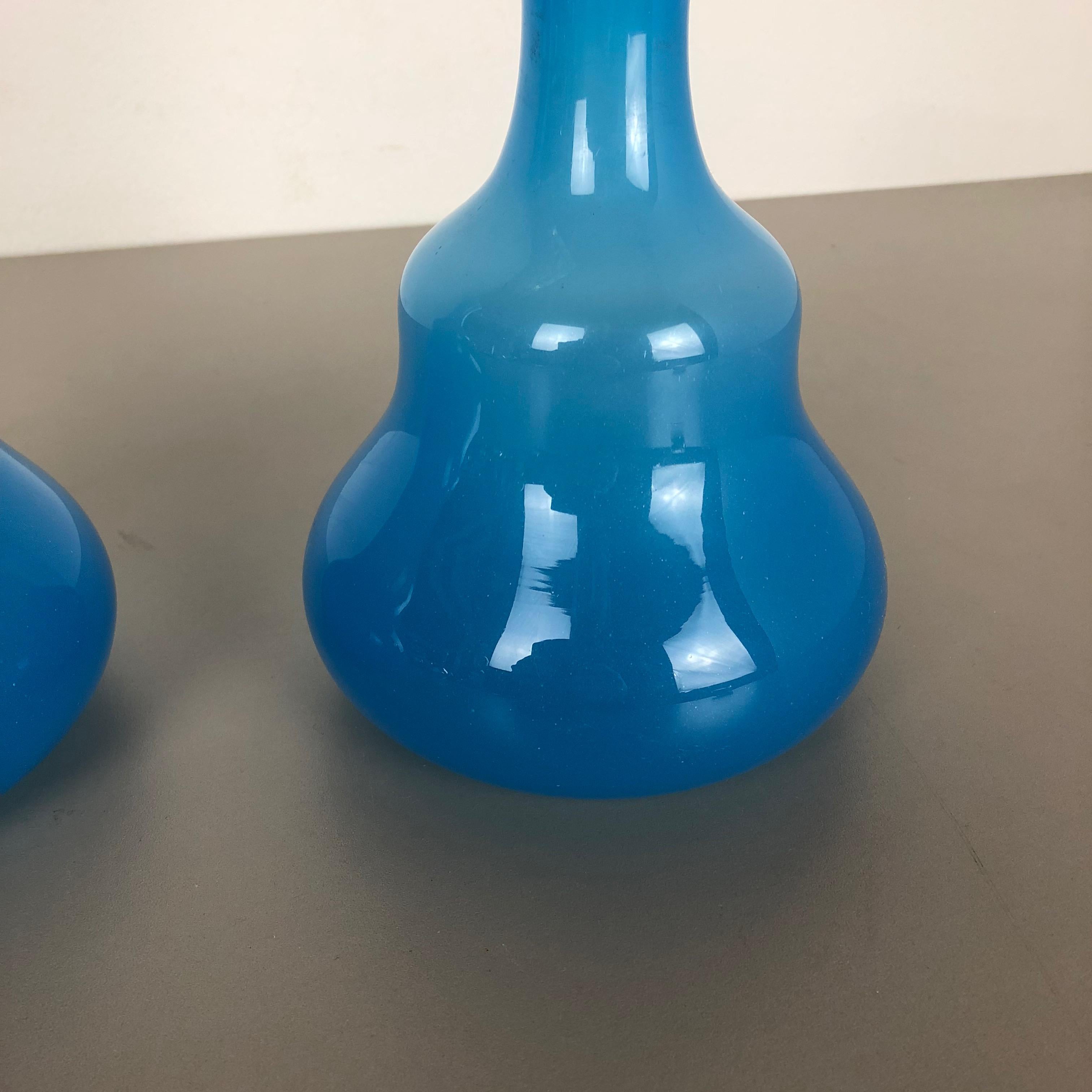 Set of 2 New Old Stock Blue Murano Opaline Glass Vases by Gino Cenedese, 1960s (Muranoglas)