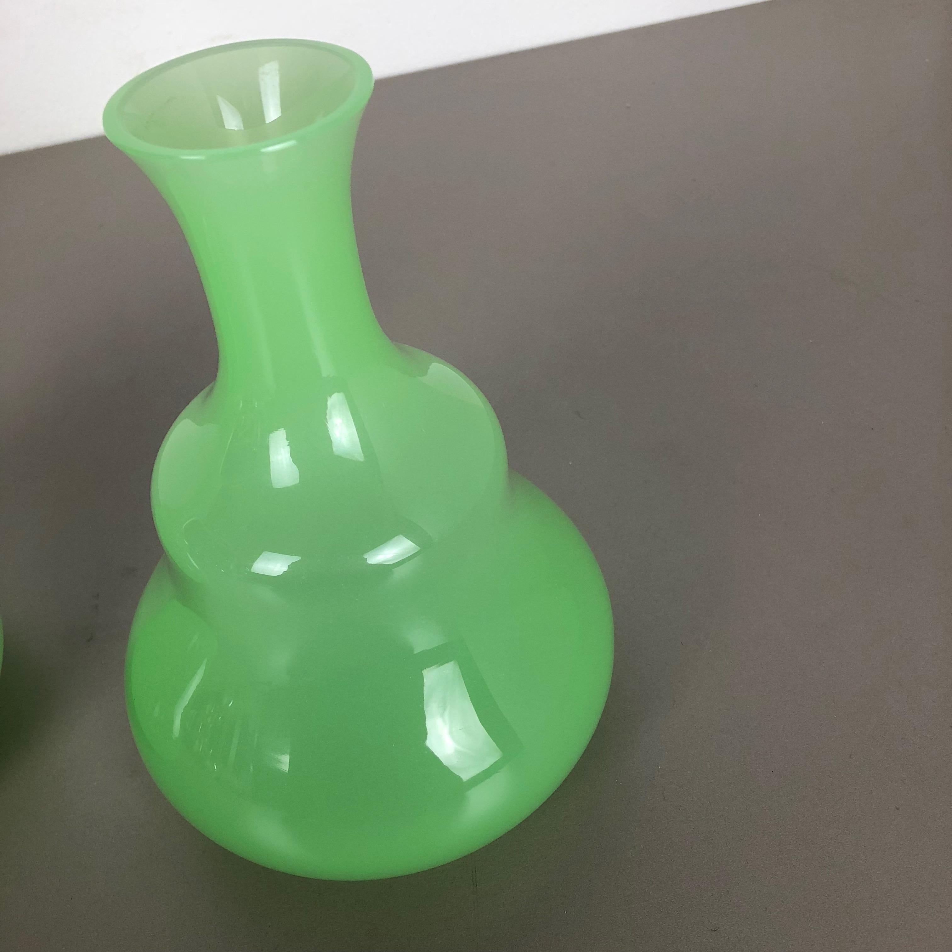 Set of 2 New Old Stock Green Murano Opaline Glass Vases by Gino Cenedese, 1960s 7