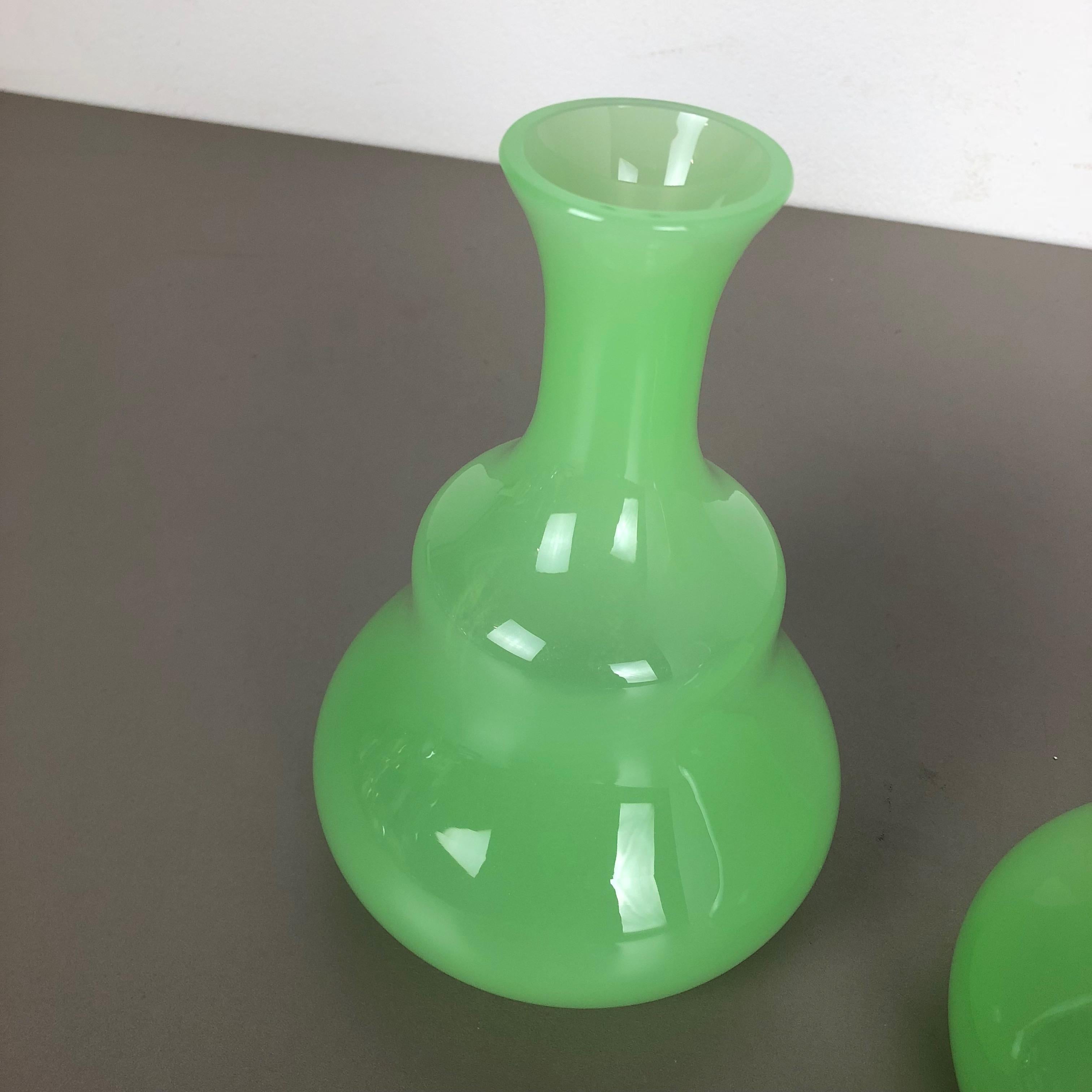 20th Century Set of 2 New Old Stock Green Murano Opaline Glass Vases by Gino Cenedese, 1960s