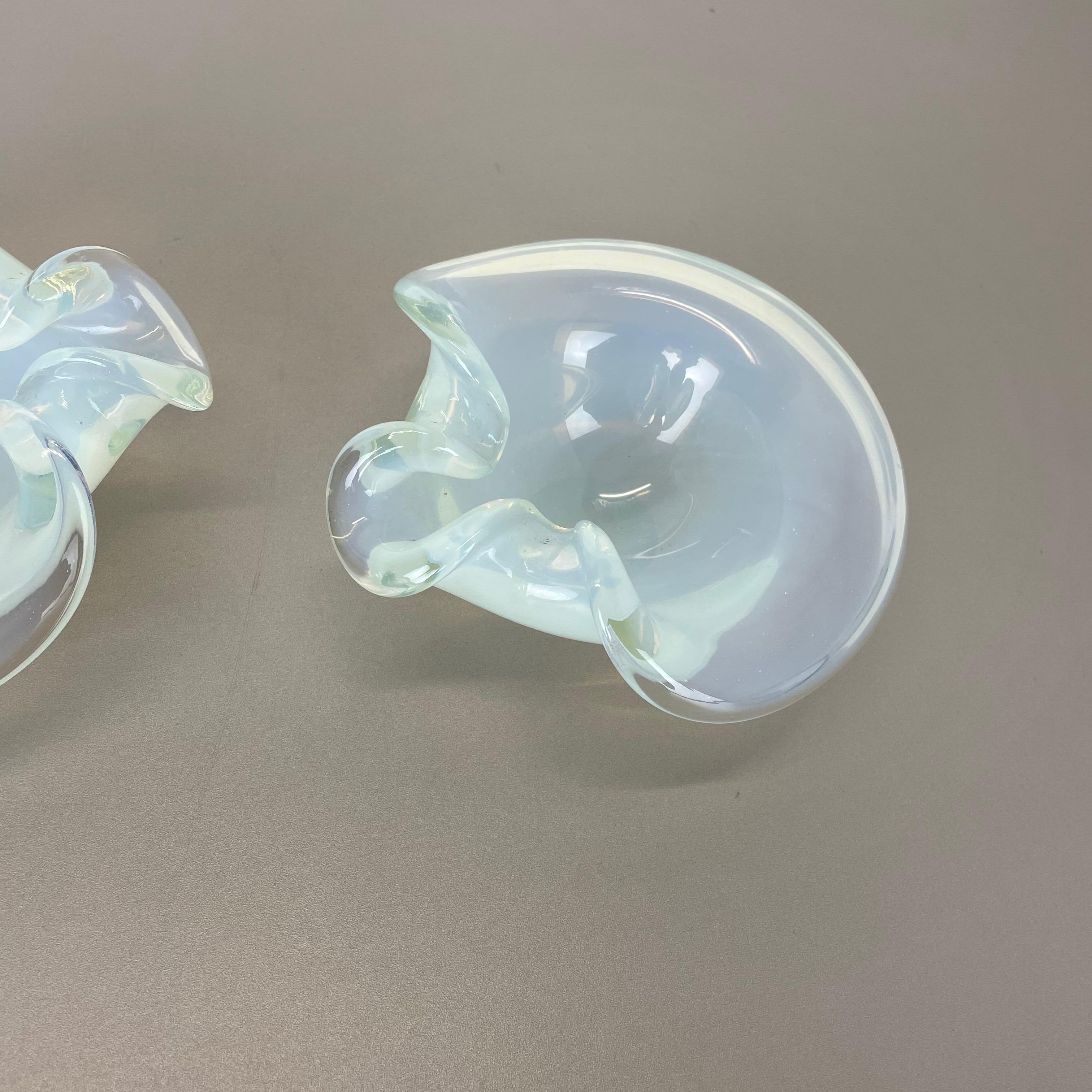 Set of 2 New Old Stock, Murano Glass Shell Bowl by Antonio da Ros Cenedese, 1960 For Sale 5
