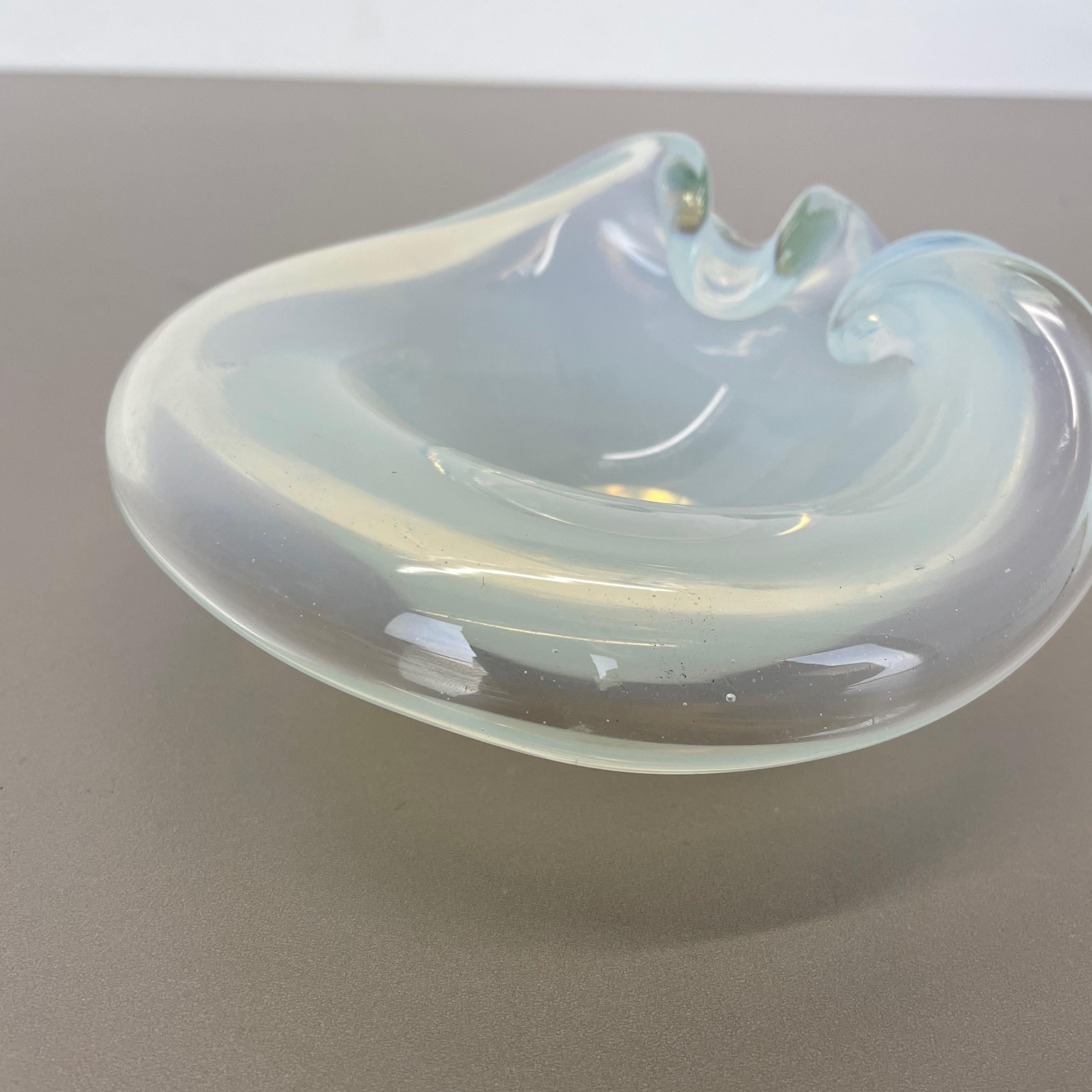 Set of 2 New Old Stock, Murano Glass Shell Bowl by Antonio da Ros Cenedese, 1960 For Sale 9