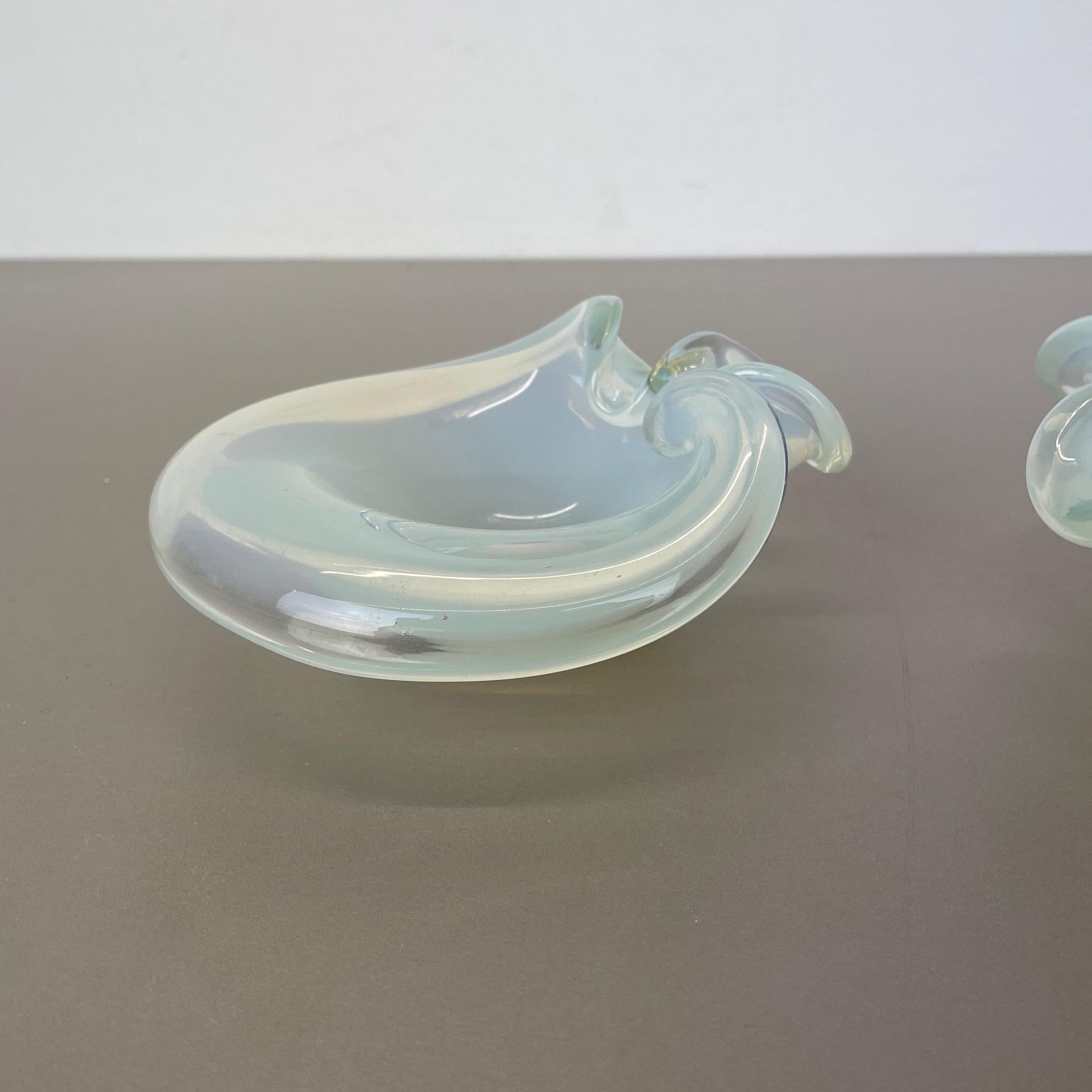 Set of 2 New Old Stock, Murano Glass Shell Bowl by Antonio da Ros Cenedese, 1960 For Sale 2