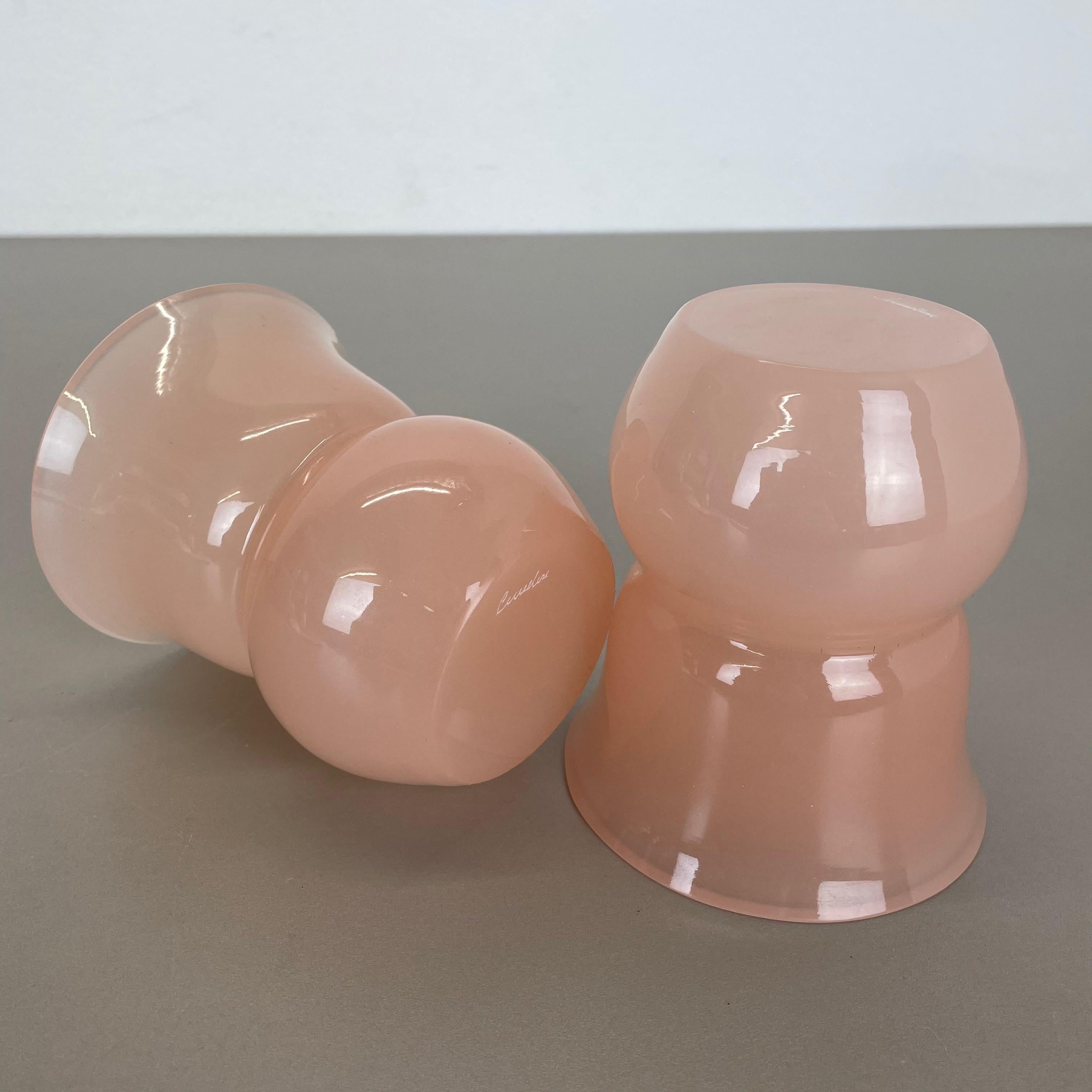 Set of 2 New Old Stock Murano Opaline Glass Vases by Gino Cenedese, 1960s 4