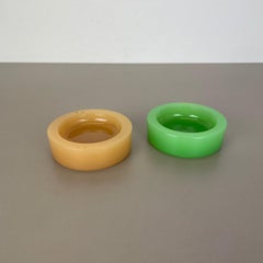 Set of 2 New Old Stock Murano Round Opaline Glass Shell Bowl by Cenedese, 1960s