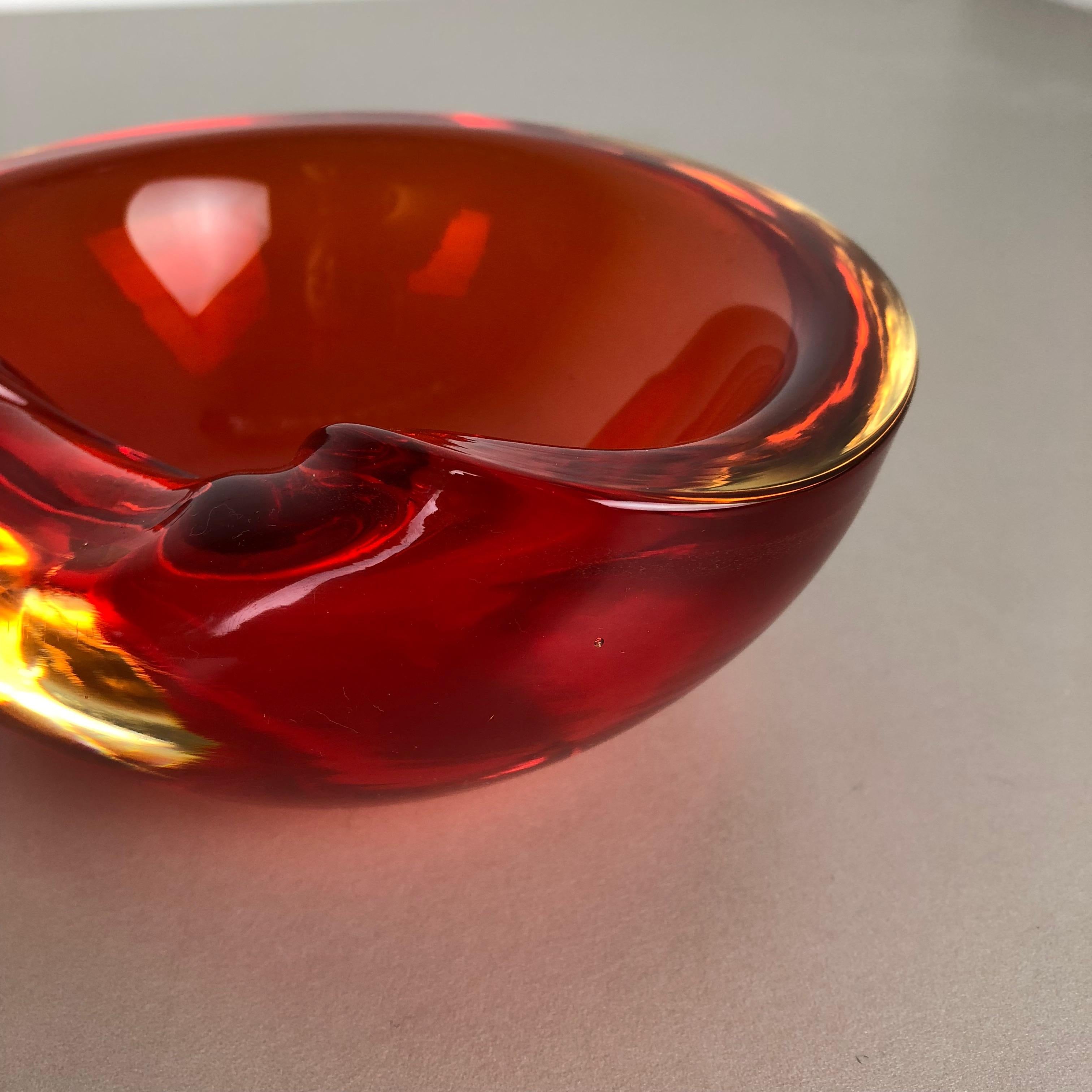 Set of 2 New Old Stock, Murano Sommerso Glass Shell Bowl Cenedese Vetri, 1960s 10