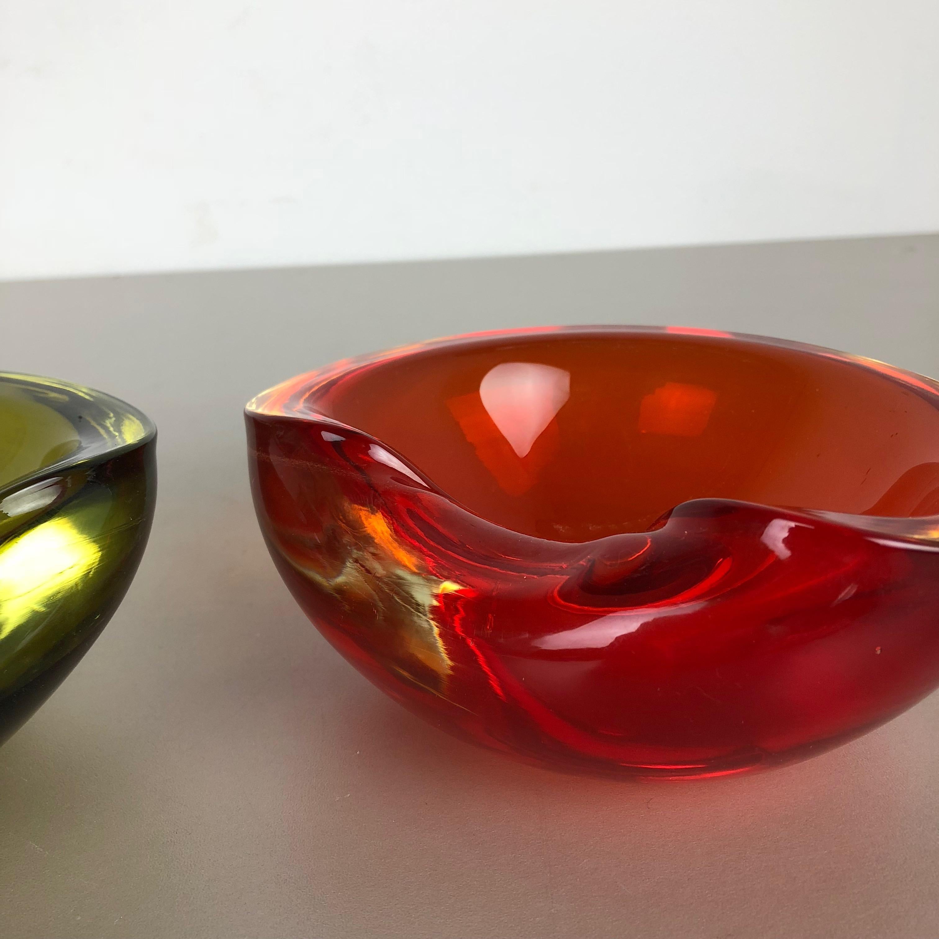 Italian Set of 2 New Old Stock, Murano Sommerso Glass Shell Bowl Cenedese Vetri, 1960s