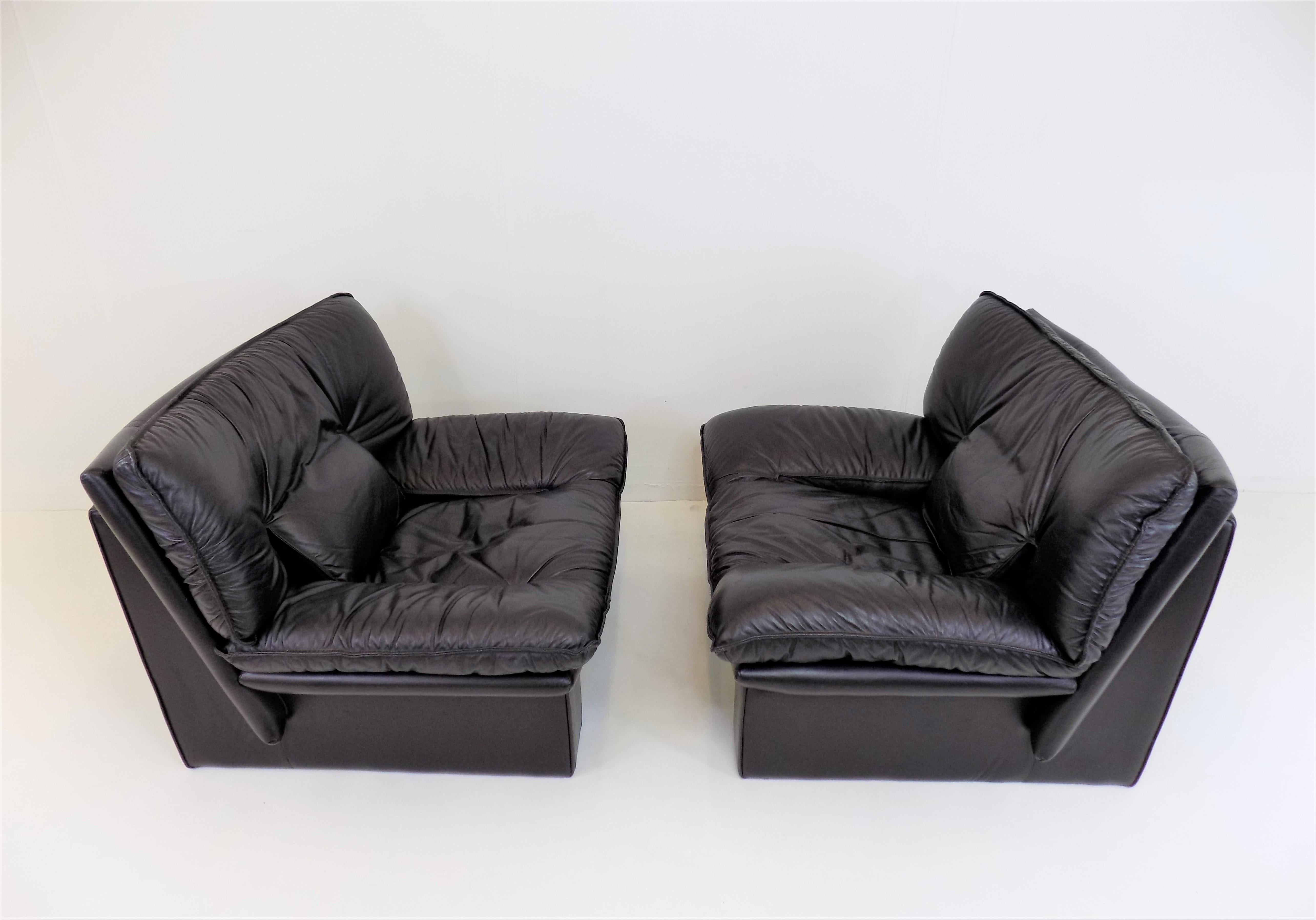 Set of 2 Nicoletti Salotti Ambassador leather armchairs In Good Condition In Ludwigslust, DE