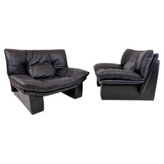 Set of 2 Nicoletti Salotti Ambassador leather armchairs