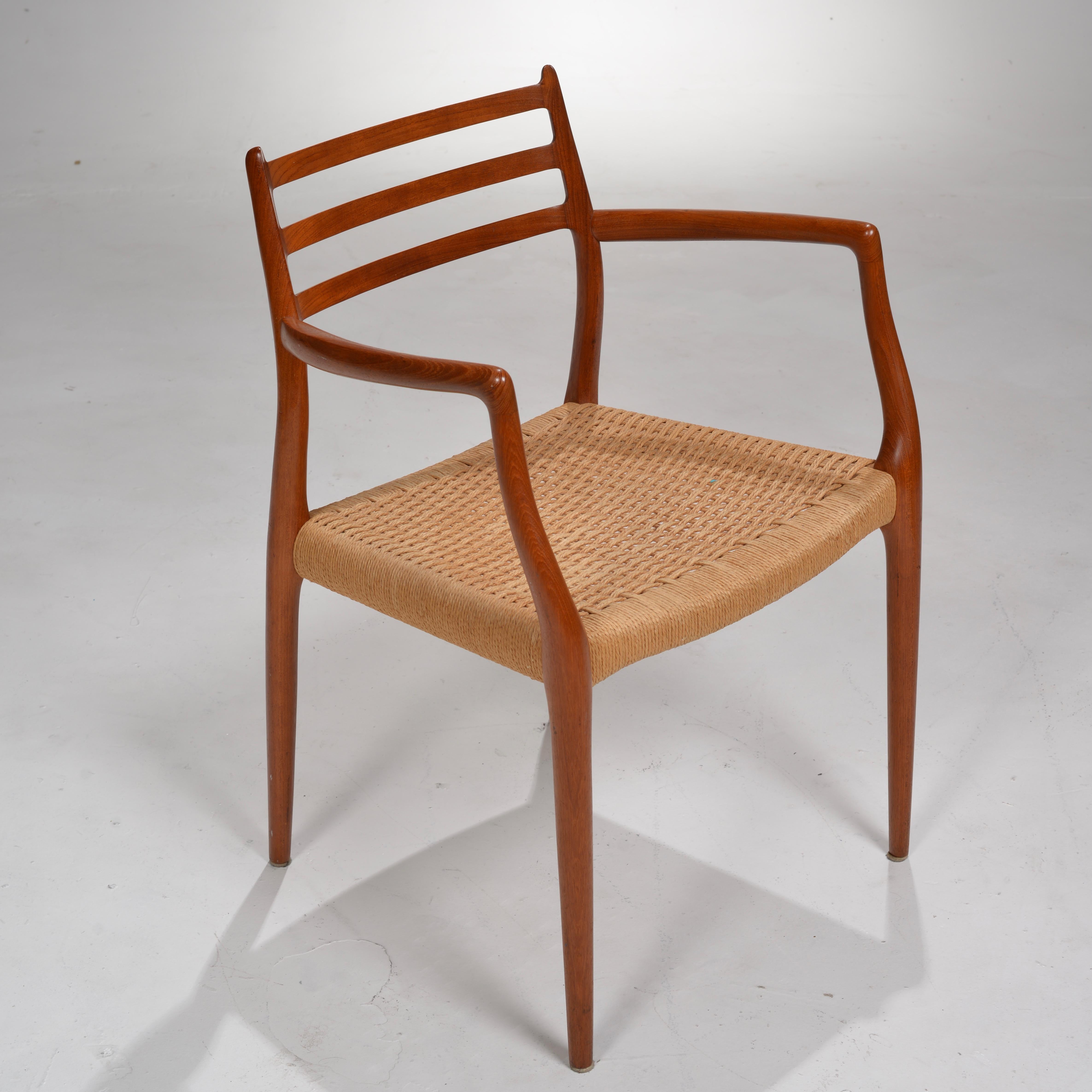 Ensemble de 2 tables à manger en teck Niels Moller Model 62 par J.L. Møllers Møbelfabrik au Danemark en vente 3