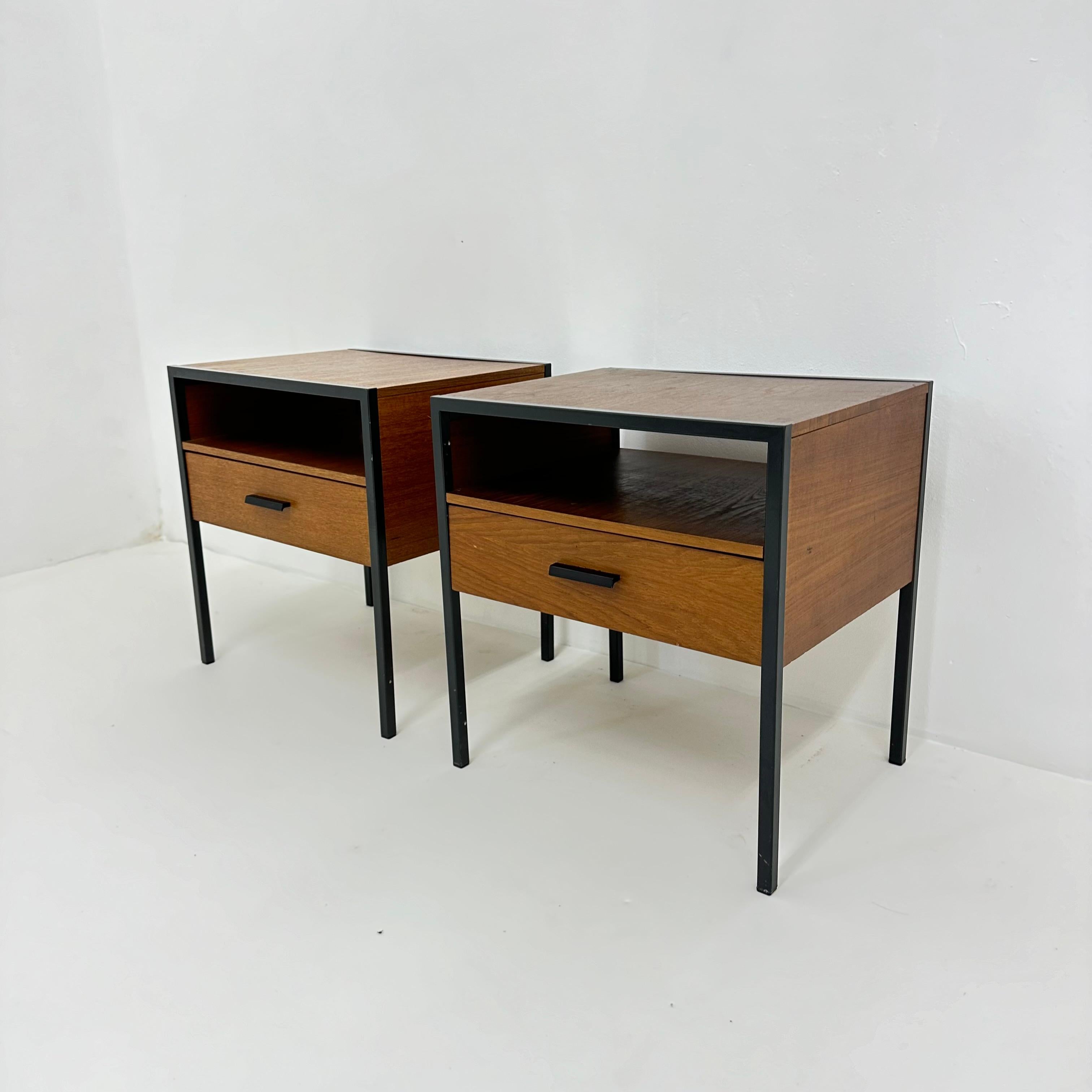 Ensemble de 2 tables de nuit par André Cordemeyer pour Auping , 1960's 6