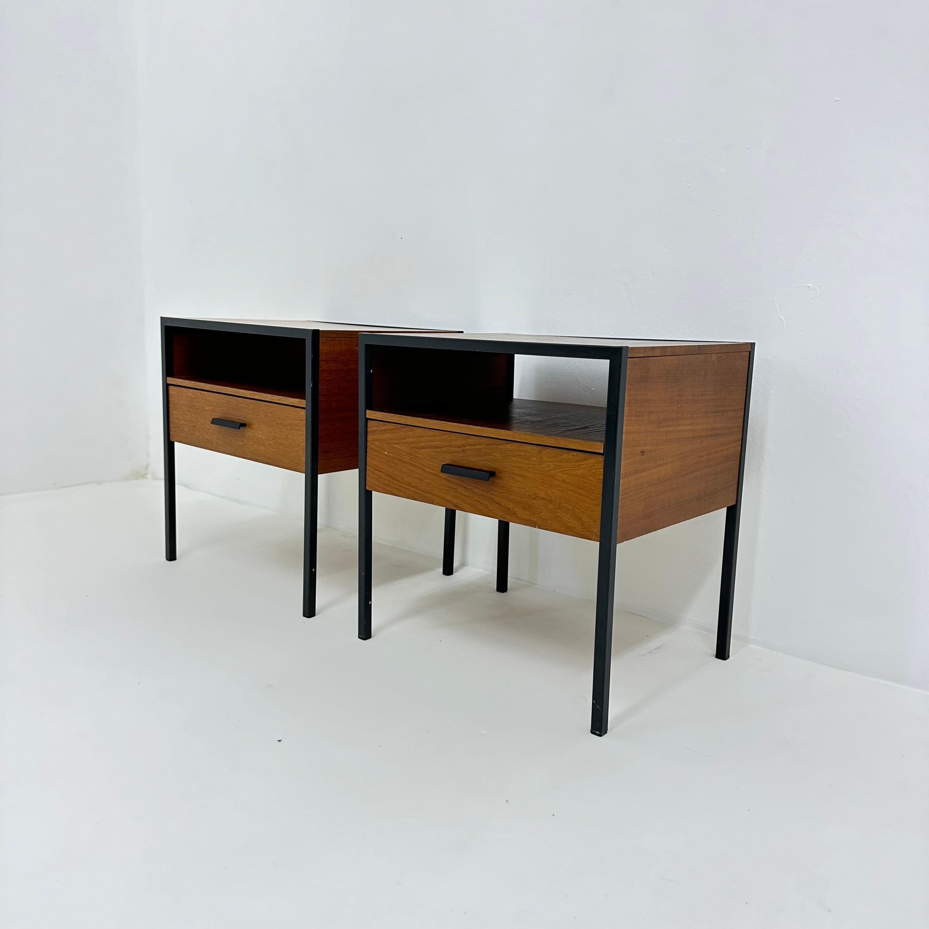 Ensemble de 2 tables de nuit par André Cordemeyer pour Auping , 1960's 7