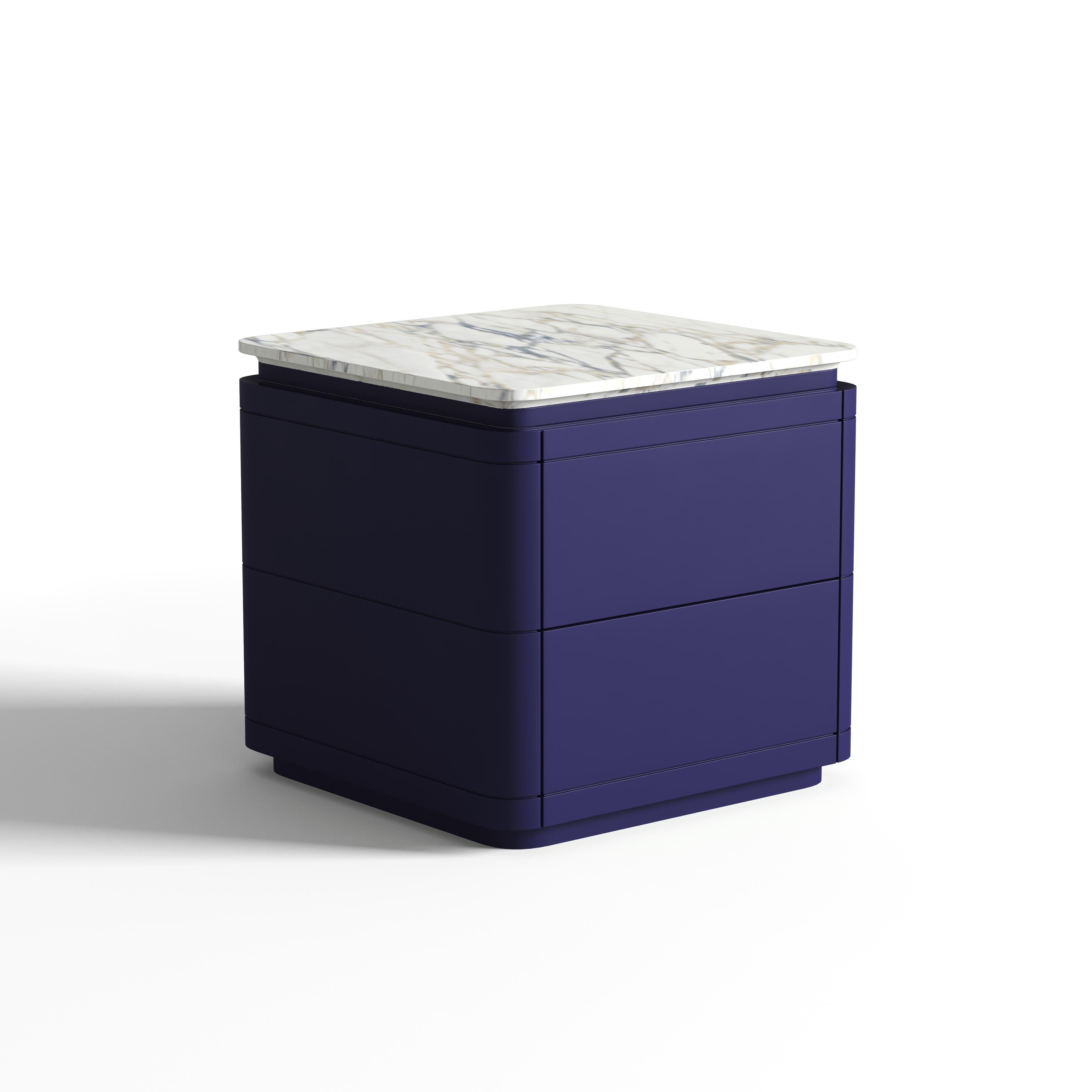 Modern Set Of 2 Nightstands In Dark Blue Lacquer with White Ceramic Top For Sale