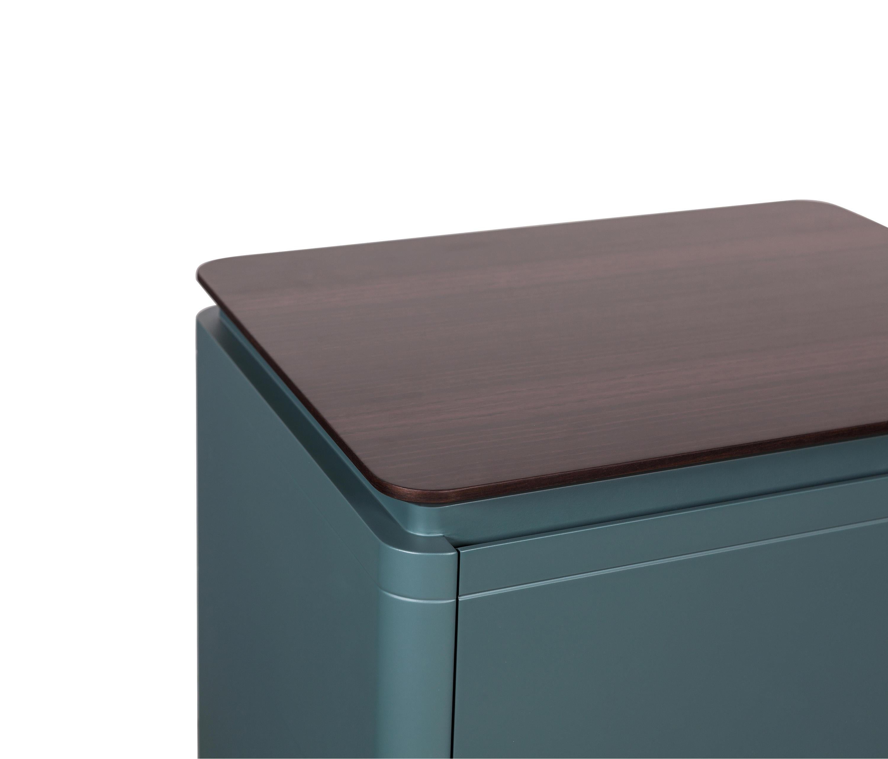 Contemporary Set Of 2 Nightstands In Dark Blue Lacquer with White Ceramic Top For Sale