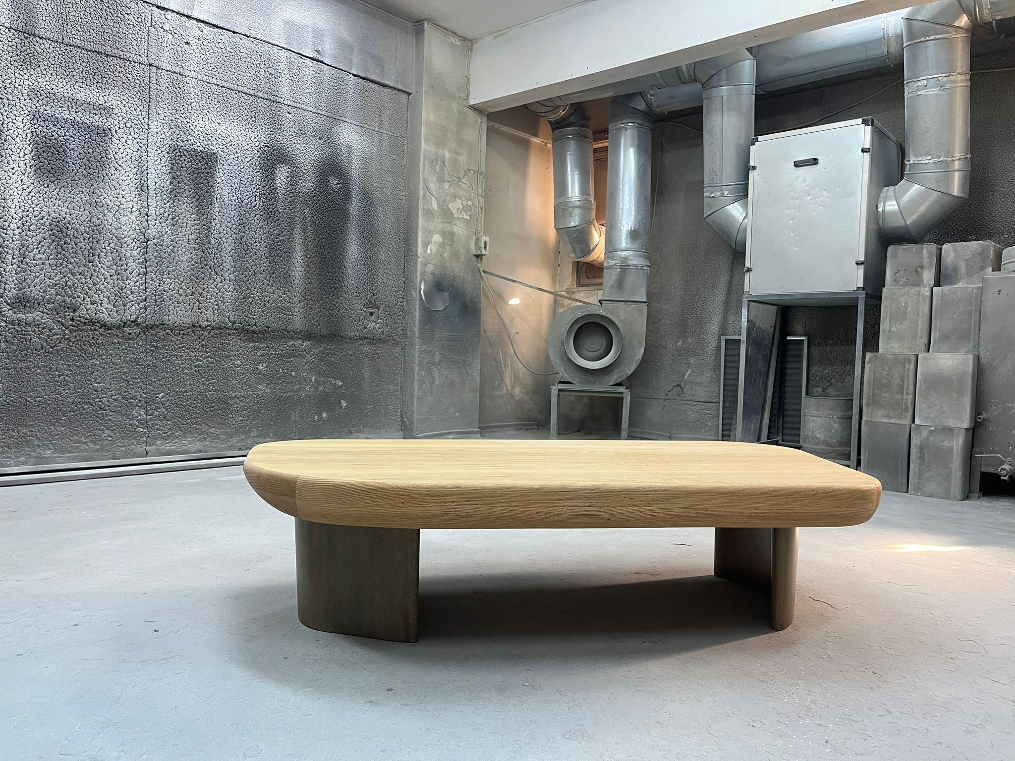 Ensemble de 2 tables basses et tables d'appoint océaniques par Ekin Varon en vente 2