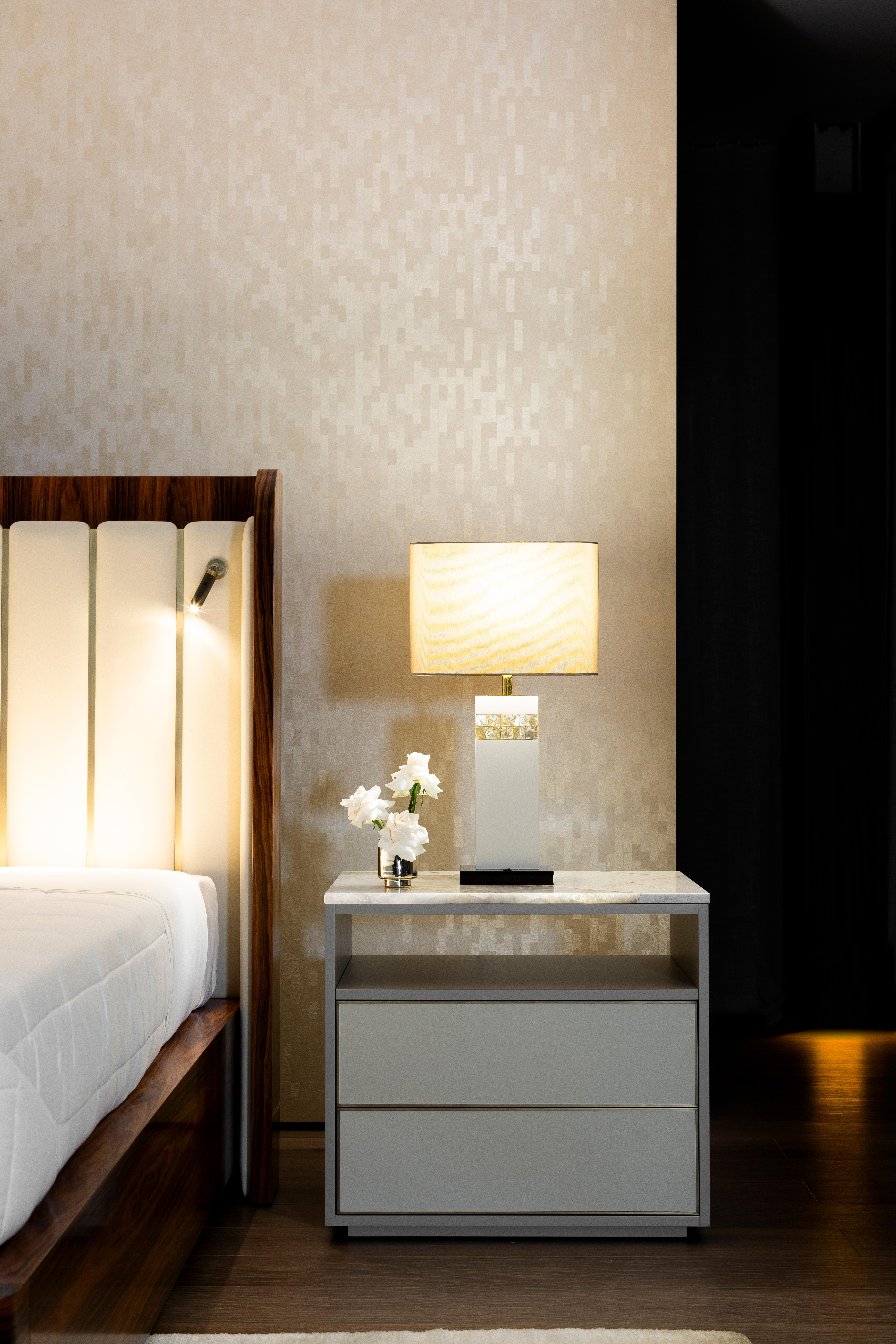 2er-Set Oceanus Tischlampen Beige Schatten Handgefertigt in Portugal von Greenapple (Gebürstet) im Angebot