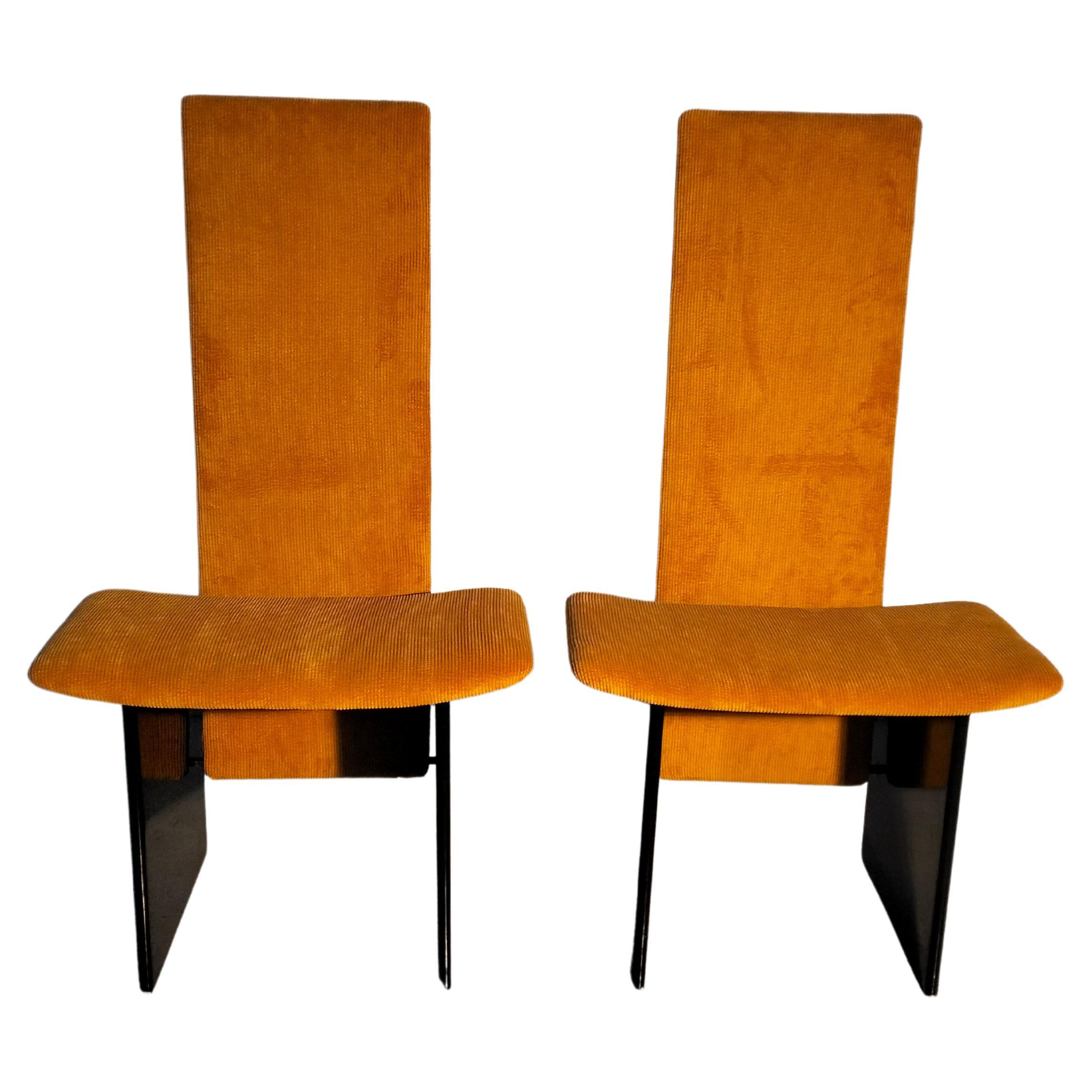 Ensemble de 2 chaises jaune ocra Rennie mod. de K. Takahama pour S. Gavina, années 70, Italie en vente