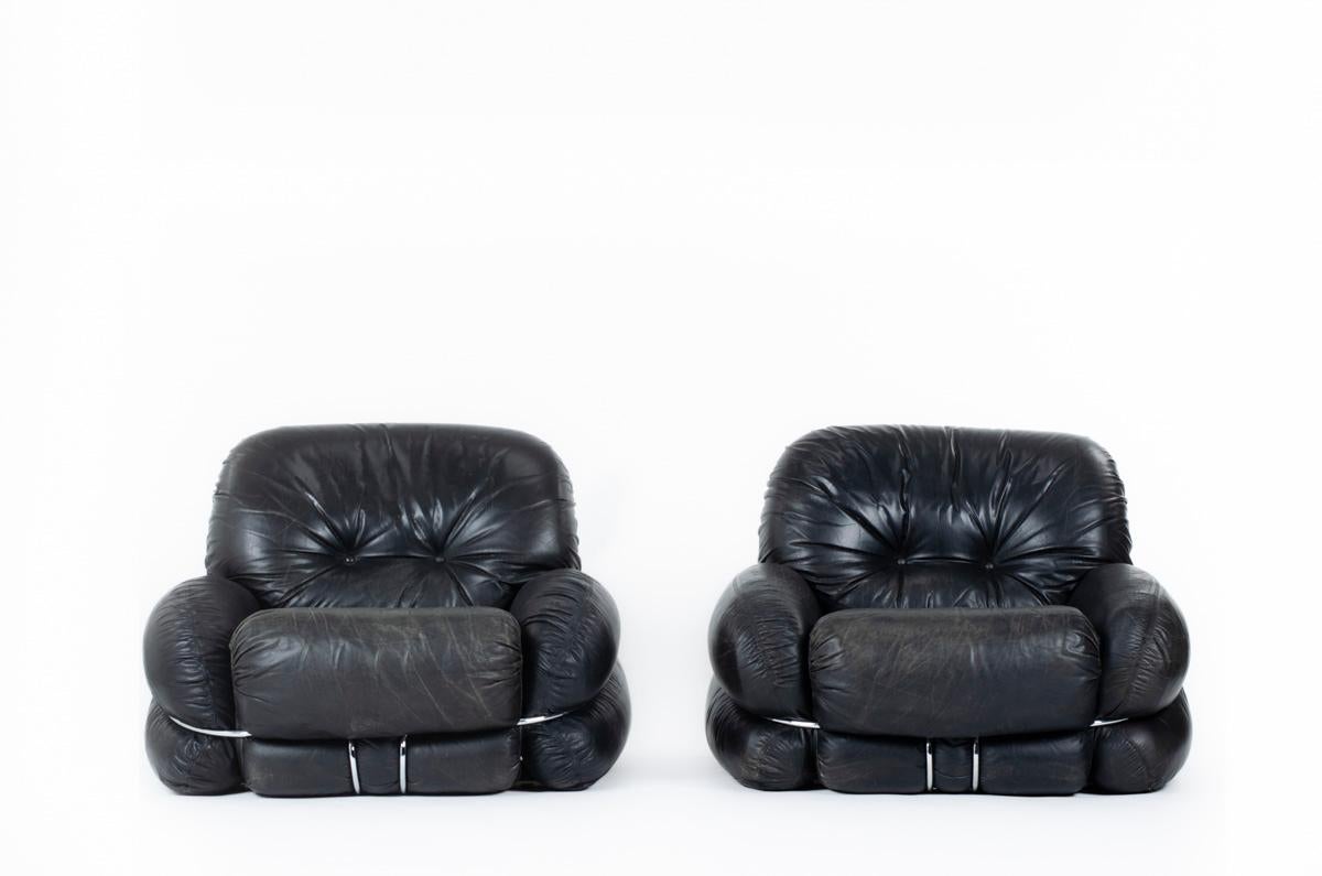 Italian Set of 2 Okay armchairs by Adriano Piazzesi in black leather 1970 For Sale