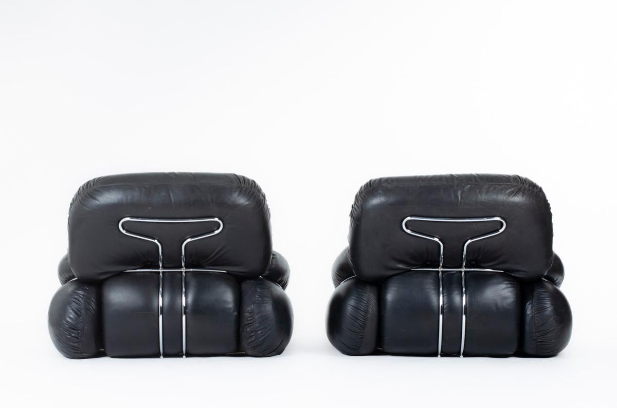 Set of 2 Okay armchairs by Adriano Piazzesi in black leather 1970 In Good Condition For Sale In JASSANS-RIOTTIER, FR