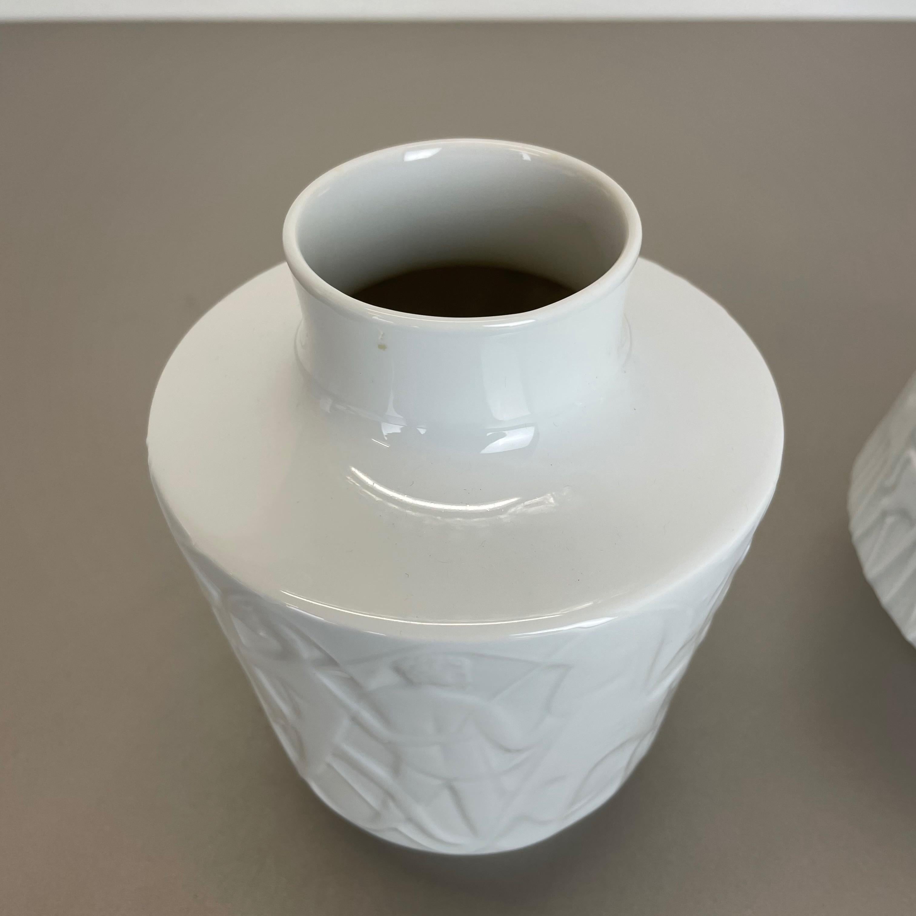 Set of 2 OP Art Biscuit Porcelain Vases by Edelstein Bavaria, Germany, 1970s For Sale 3