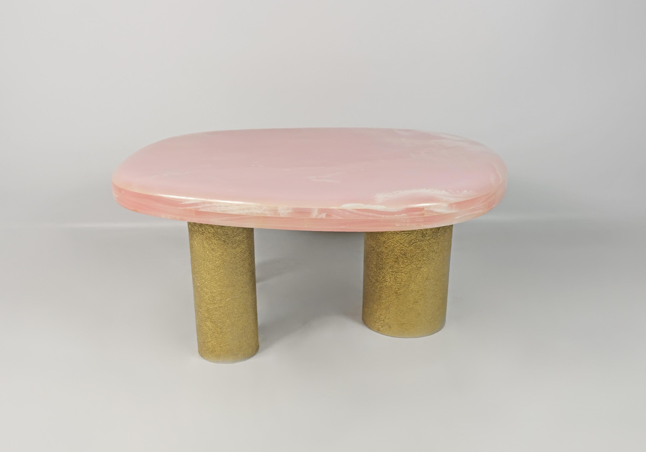 XXIe siècle et contemporain Ensemble de 2 tables basses organiques en onyx rose par Ginger Brown en vente