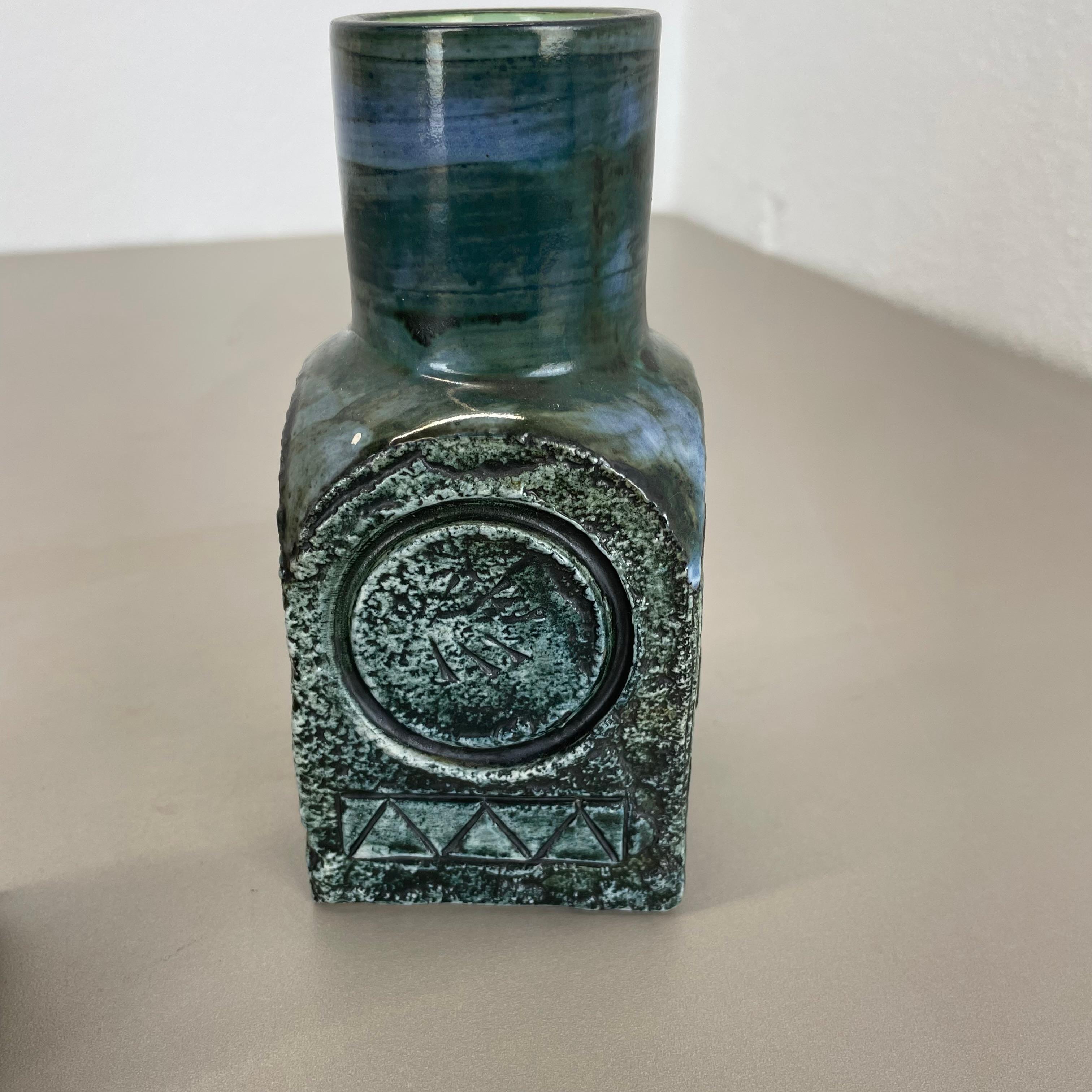 Set di 2 vasi originali Brutalist Op Art di TROIKA POTTERY, Inghilterra, anni '70 in vendita 4